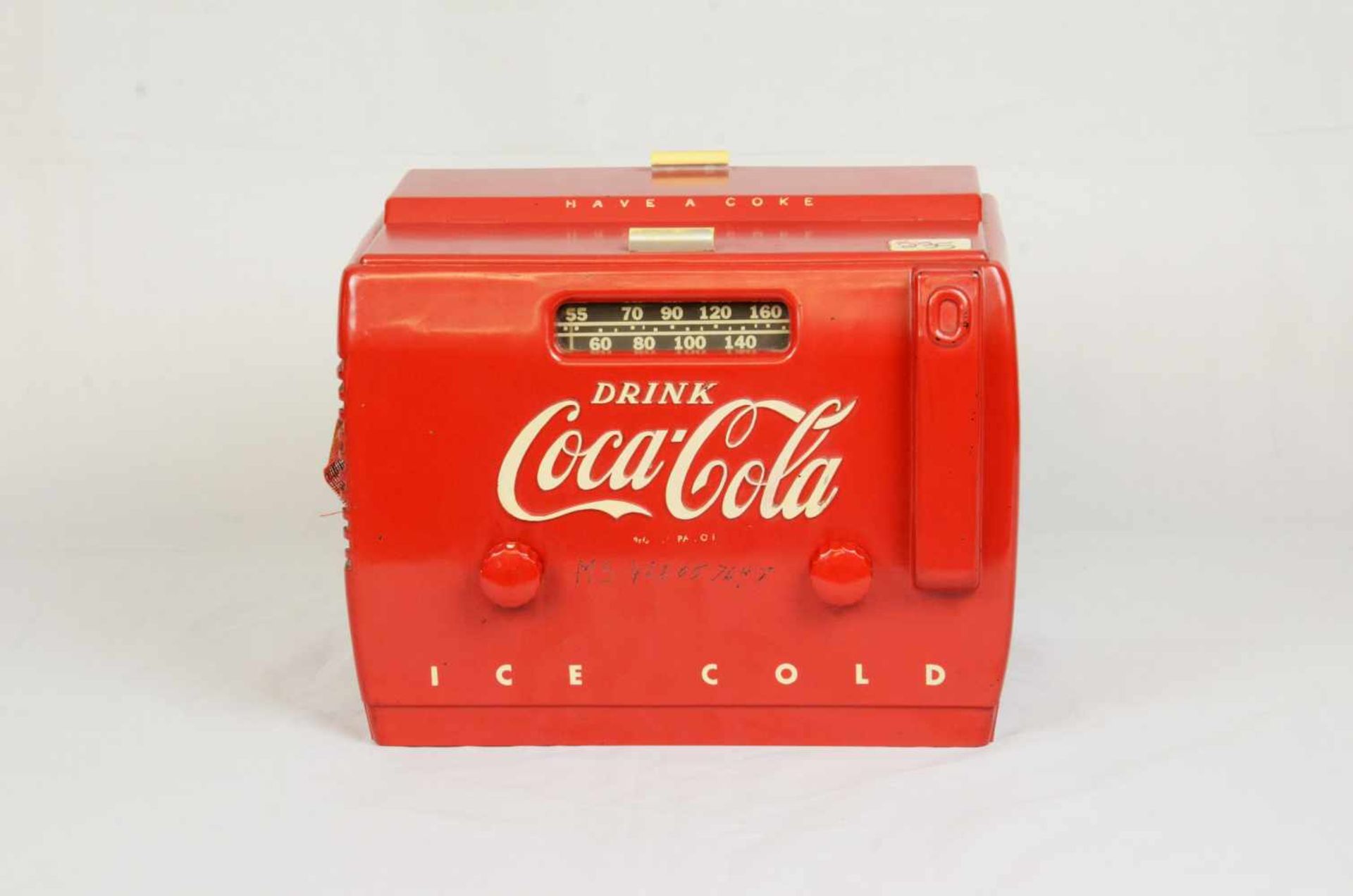 Vintage Coca-Cola radioVintage, Coca-Cola radio in average condition. Radio turns on and appears