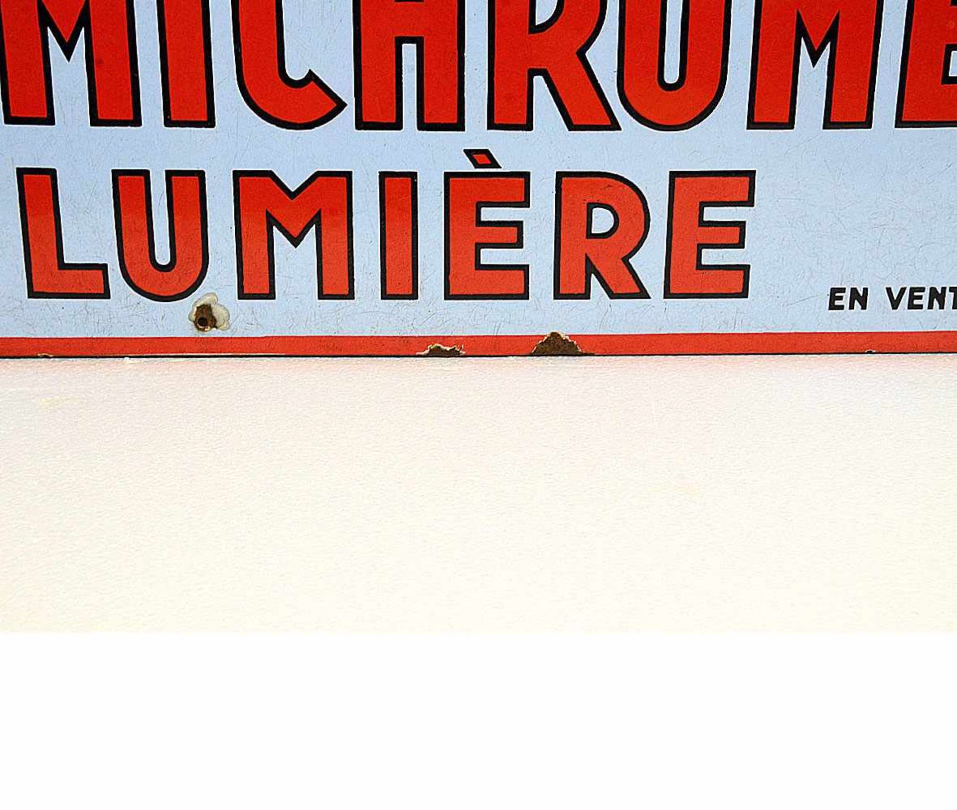 Large enamel sign Lumichrome LumiereThis large enamel Lumichrome Lumiere sign is in French, has 1 cm - Image 2 of 3