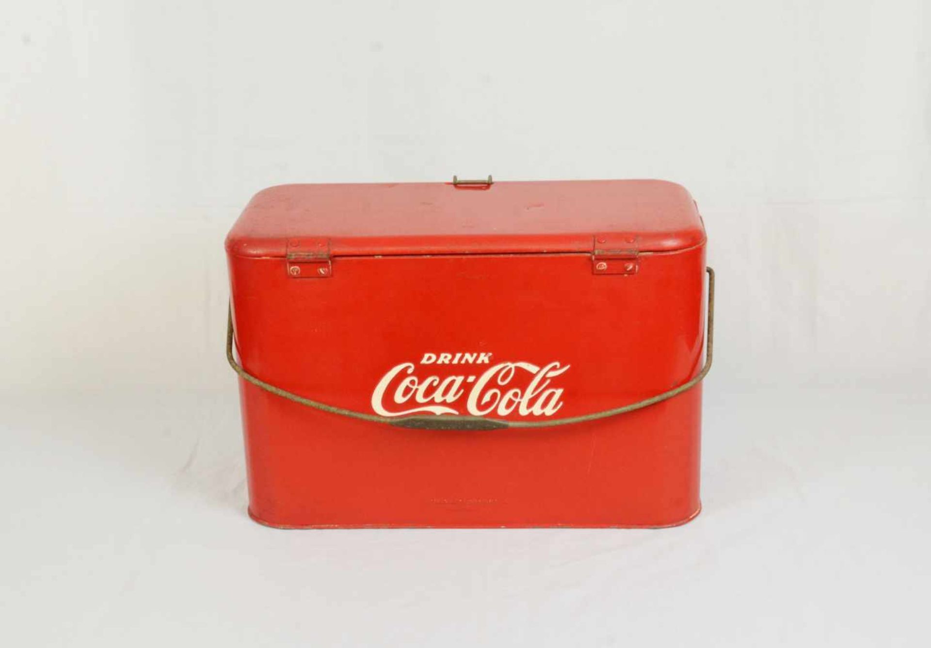 Original Coca-Cola cooler boxOriginal, metal Coca-Cola cooler/refrigeration box. It's in very good - Bild 3 aus 7