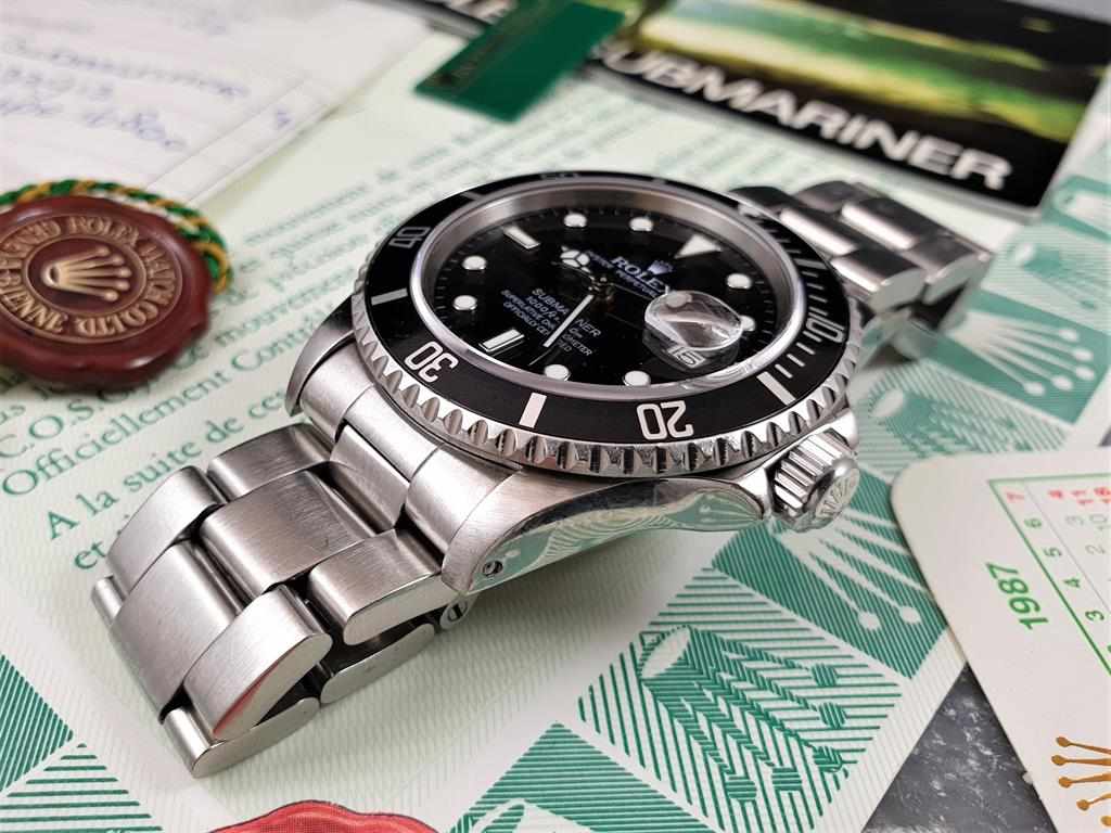 Rolex Submariner 16800Rolex Submariner Date 16800 - One Owner - 1987. This lot will not be present - Image 6 of 12
