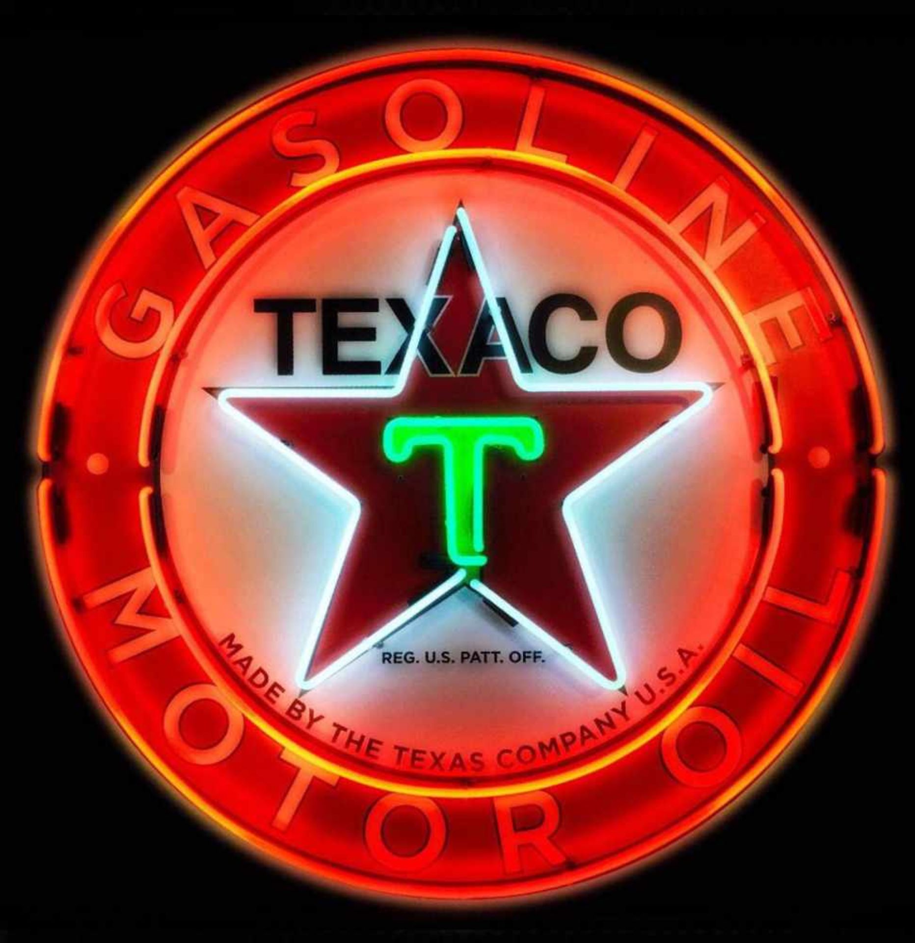 Texaco Gasoline Motor Oil Neon Sign XLLarge XL Neon - > 1 Meter. Big metal casing behind the neon.