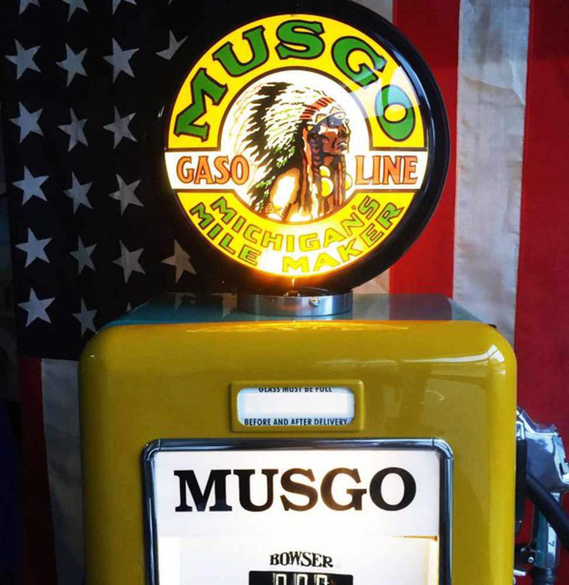 Bowser Musgo Gas Pump Original - Restored Size 190cm highOriginal USA Gas Pump by Bowser. Restored - Bild 3 aus 3