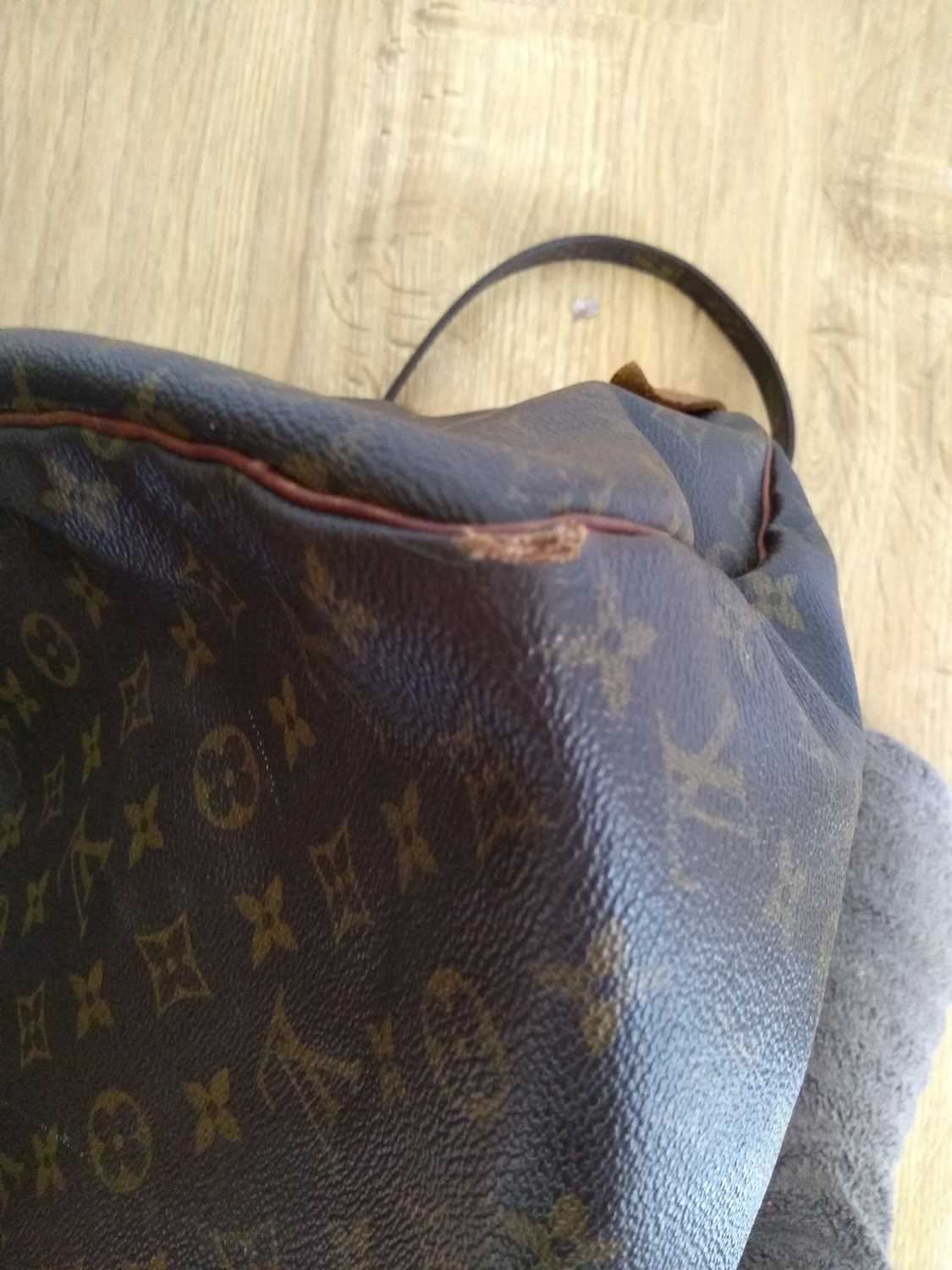 A Louis Vuitton monogrammed canvas 'Speedy 30' bag, - Image 5 of 7