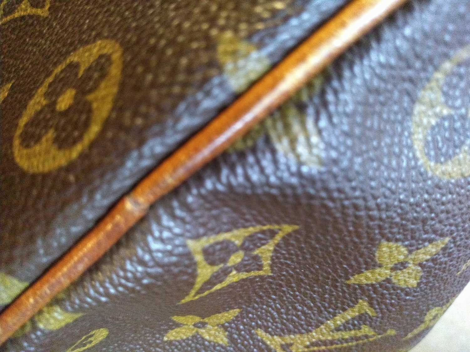 A Louis Vuitton monogrammed canvas 'Speedy 35' bag, - Image 5 of 7