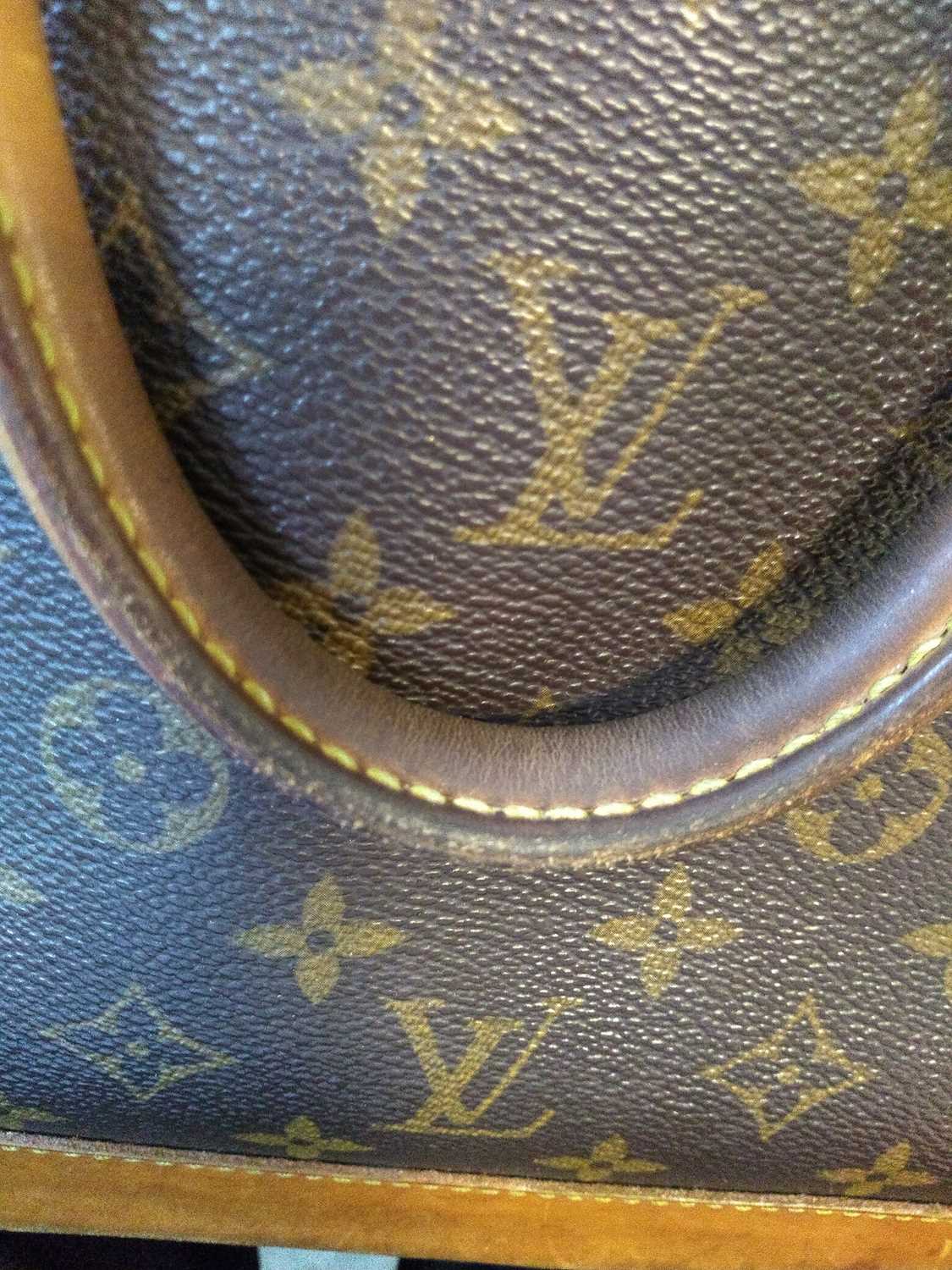 A Louis Vuitton monogrammed canvas 'Alma' handbag, - Image 2 of 7