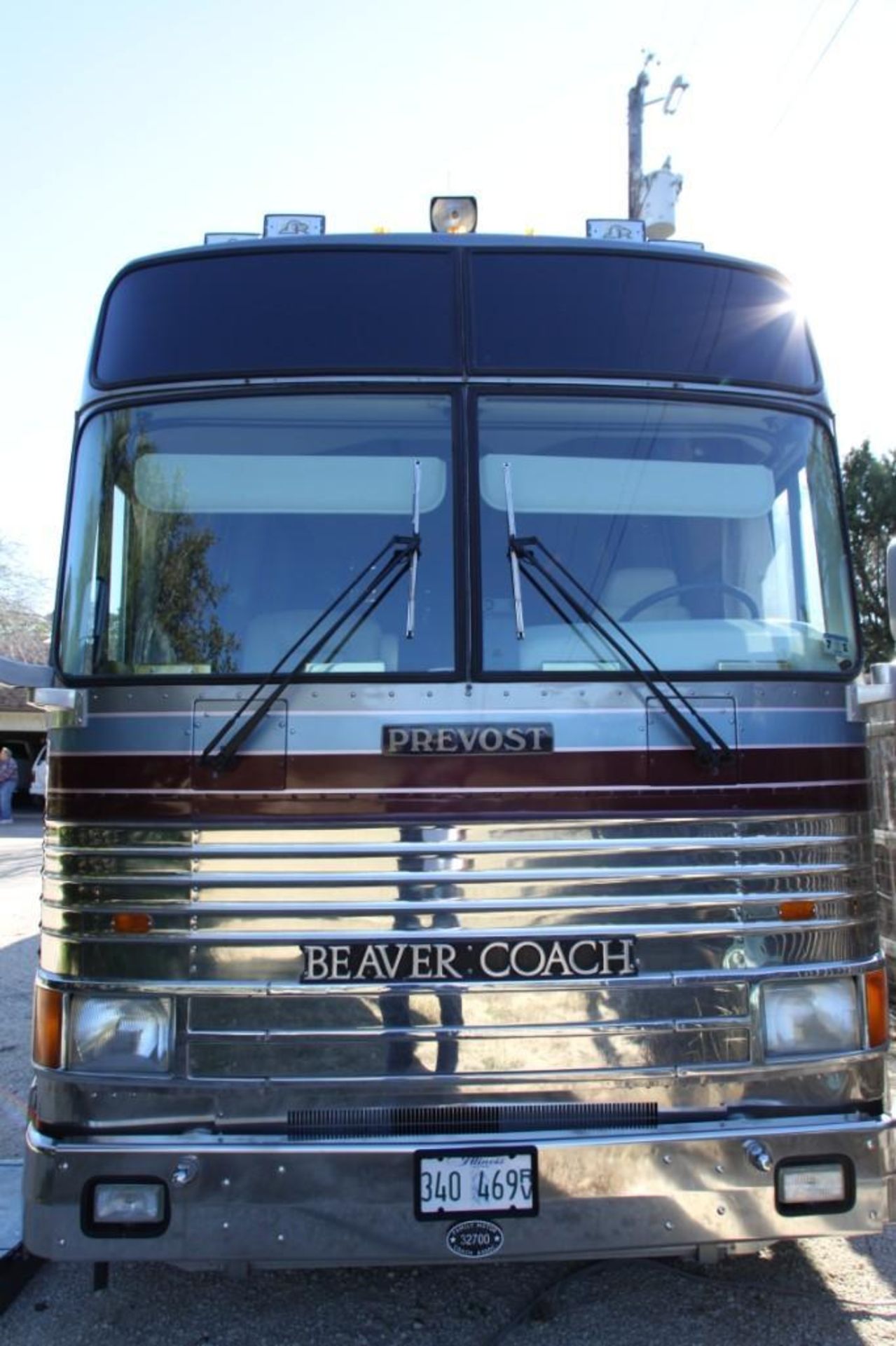 1990 Prevost Le Mirage XL Beaver Coach Conversion Motor Home - Image 2 of 97