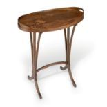 ÉMILE GALLÉ (1846-1901) - Table volante, piétement en hêtre et plateau ovale en [...]