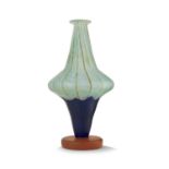 SCHNEIDER - Vase toupie fileté, modèle dessiné circa 1921, formé de trois [...]