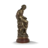 MATHURIN MOREAU (1822-1912) - JEUNE PAYSANNE NOURRISSANT DES OISEAUX - Bronze de [...]