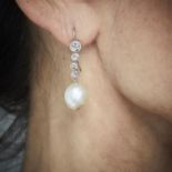 Paire de pendants d'oreilles perles fines - Les perles fines oviîdes et baroques [...]