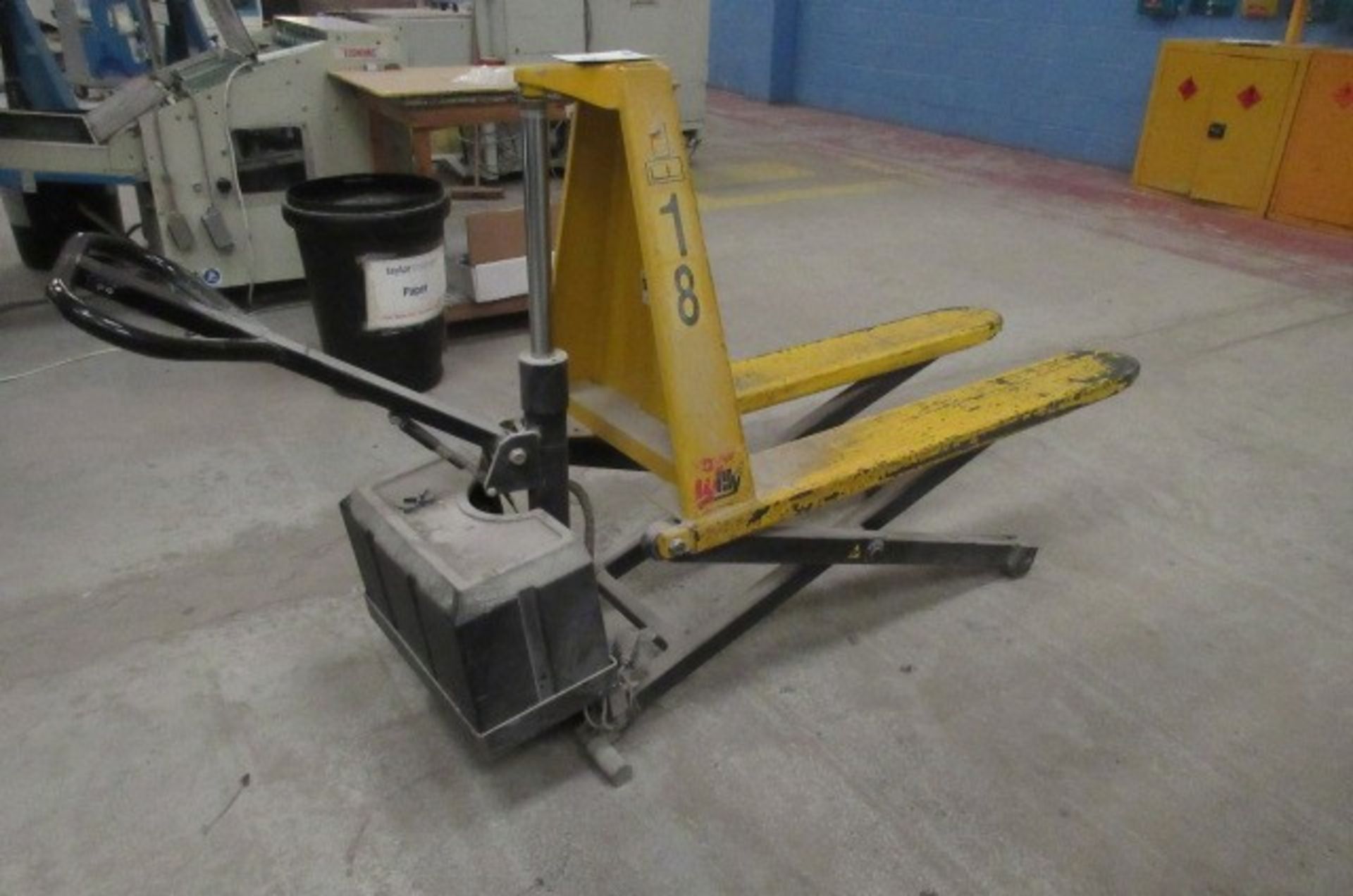 Diesse HL10E Electric Lift High Lift Pallet Truck