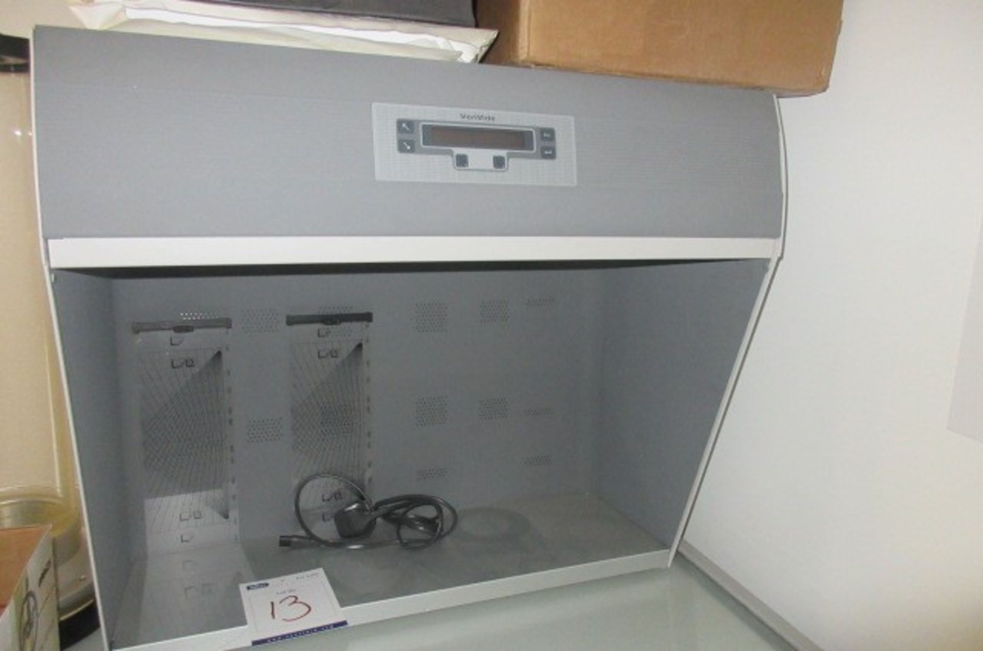 Verivide 'Fenestar' Light Cabinet