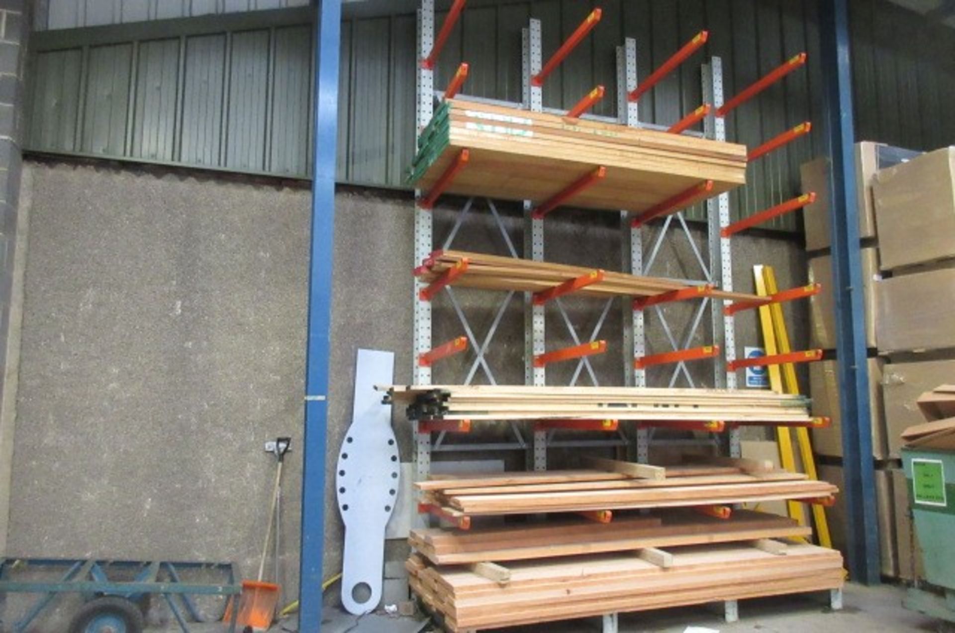 Single sided fir tree storage rack