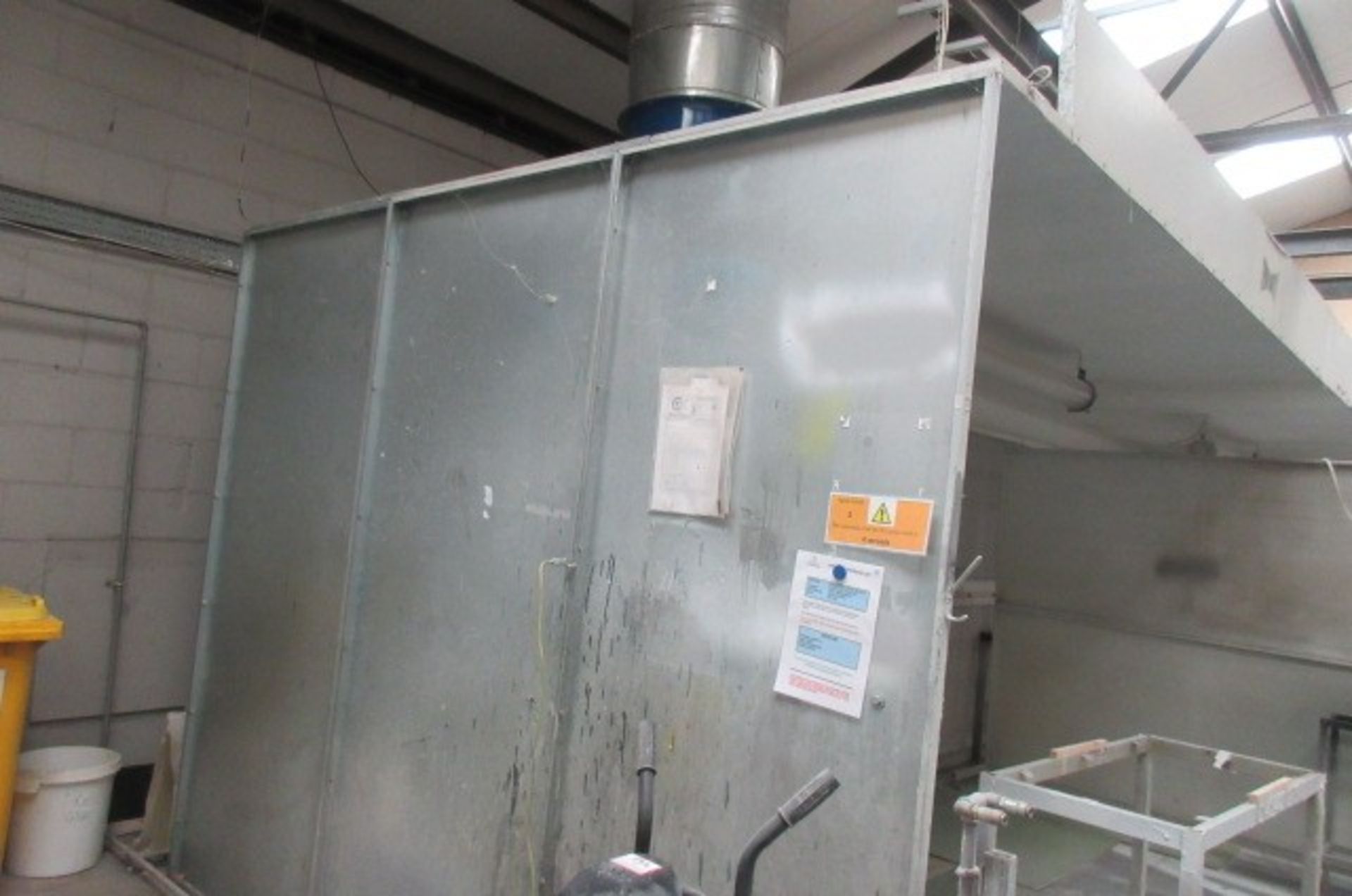 Twin dry back spray booth - Bild 2 aus 3