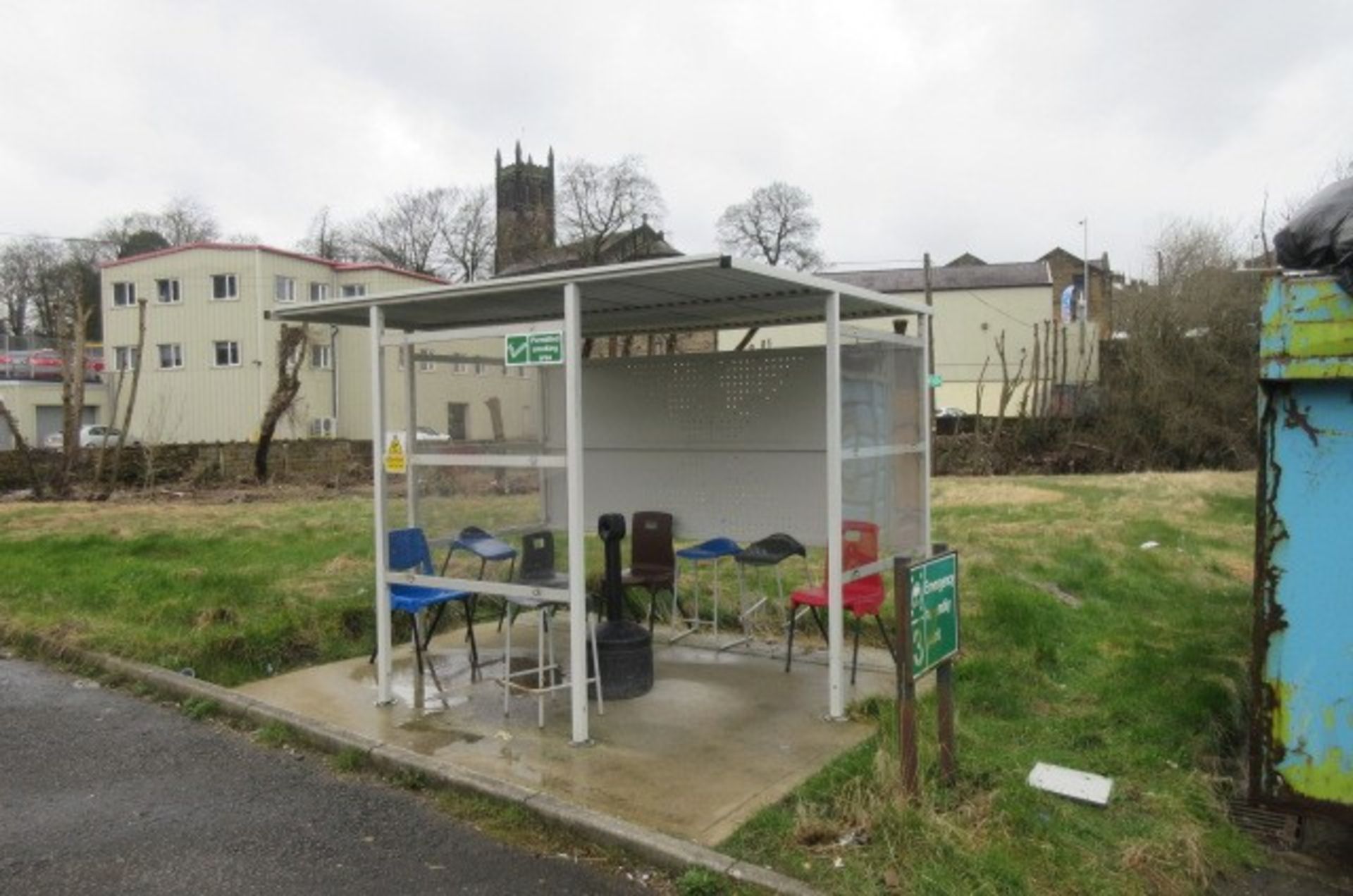 Smoking shelter 3m x 2m