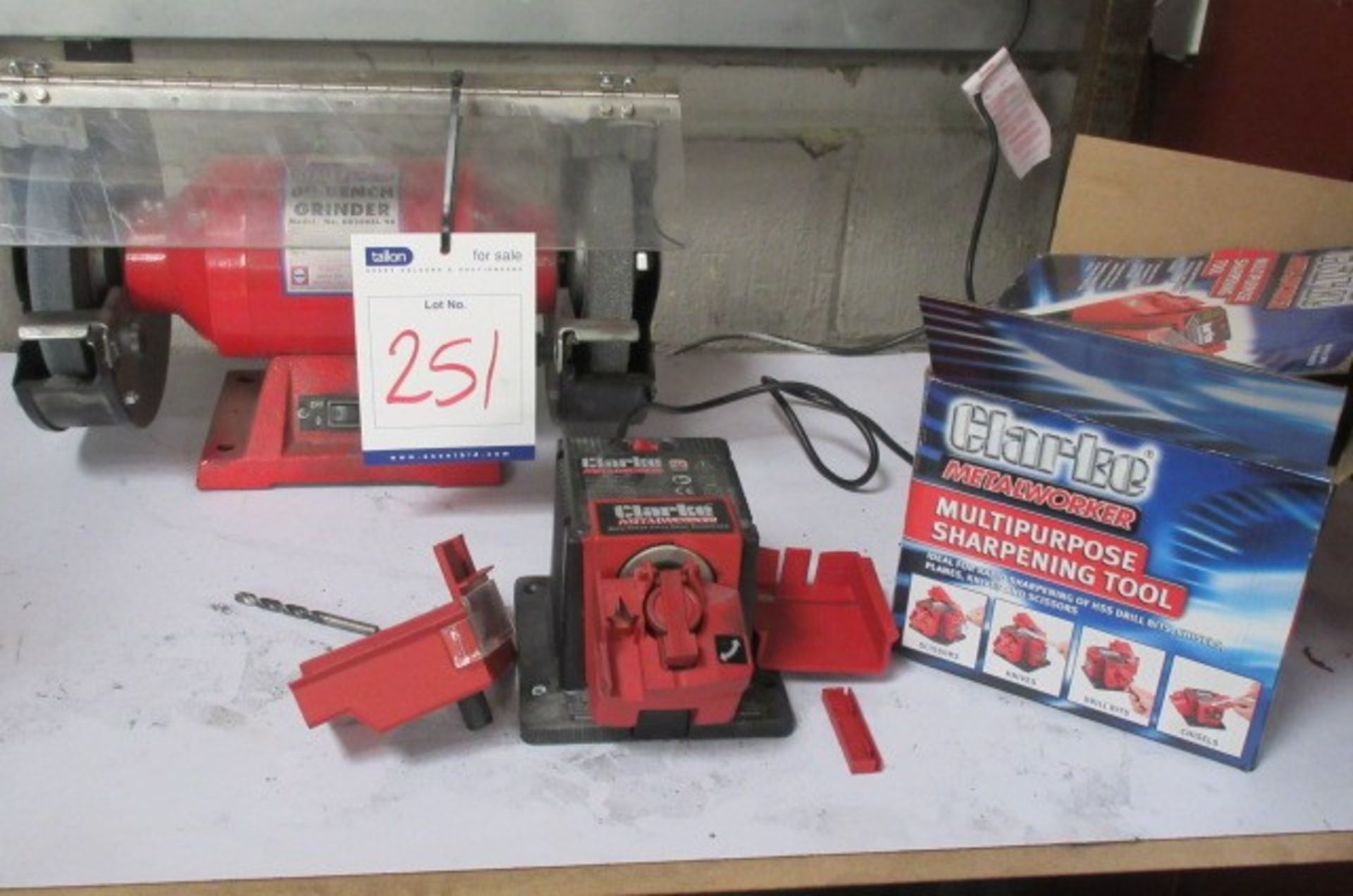 Sealey BG200XL/98 double ended bench grinder