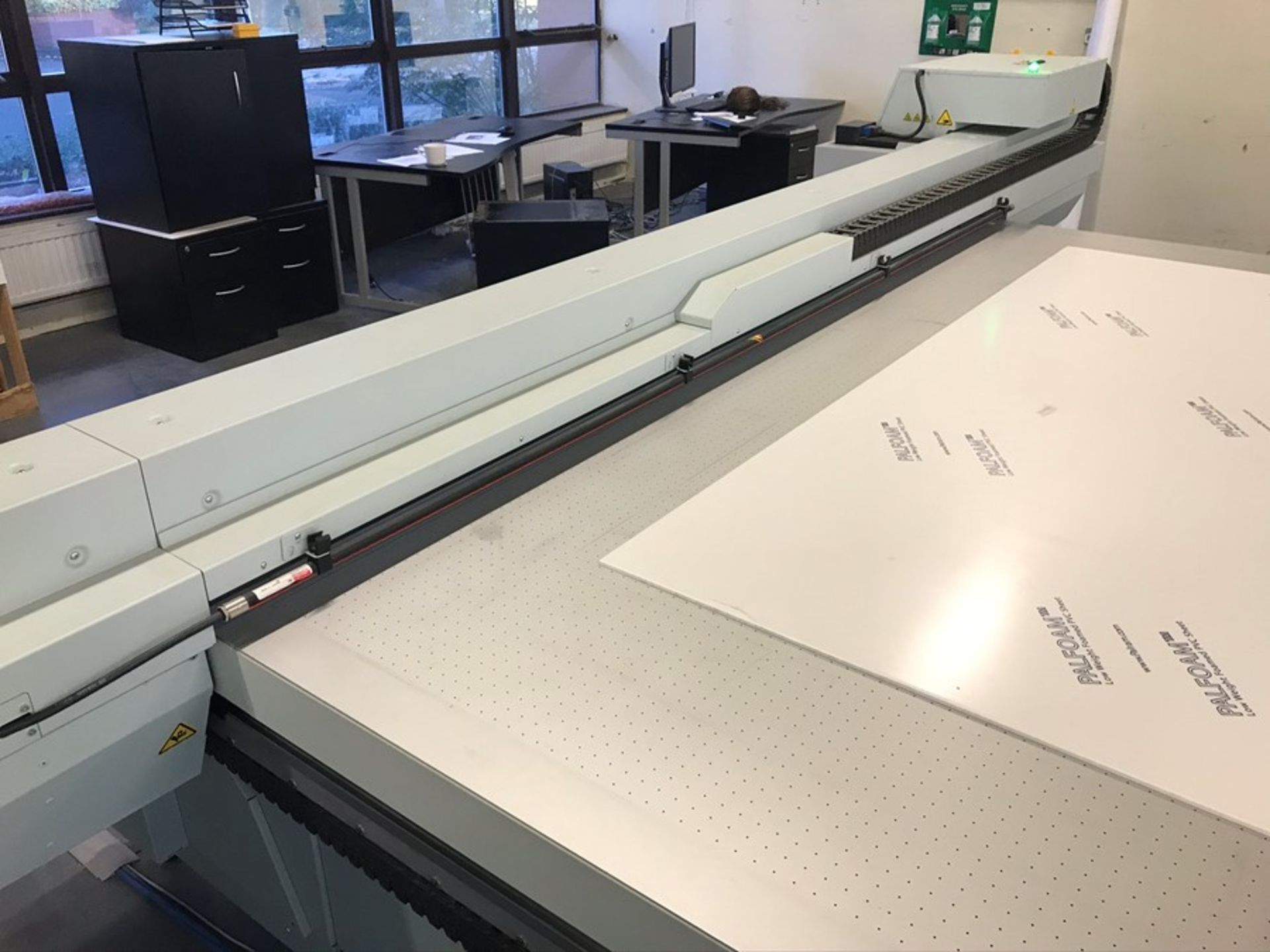 Oce Arizona 660 XT UV flatbed printer (2015) - Image 32 of 40