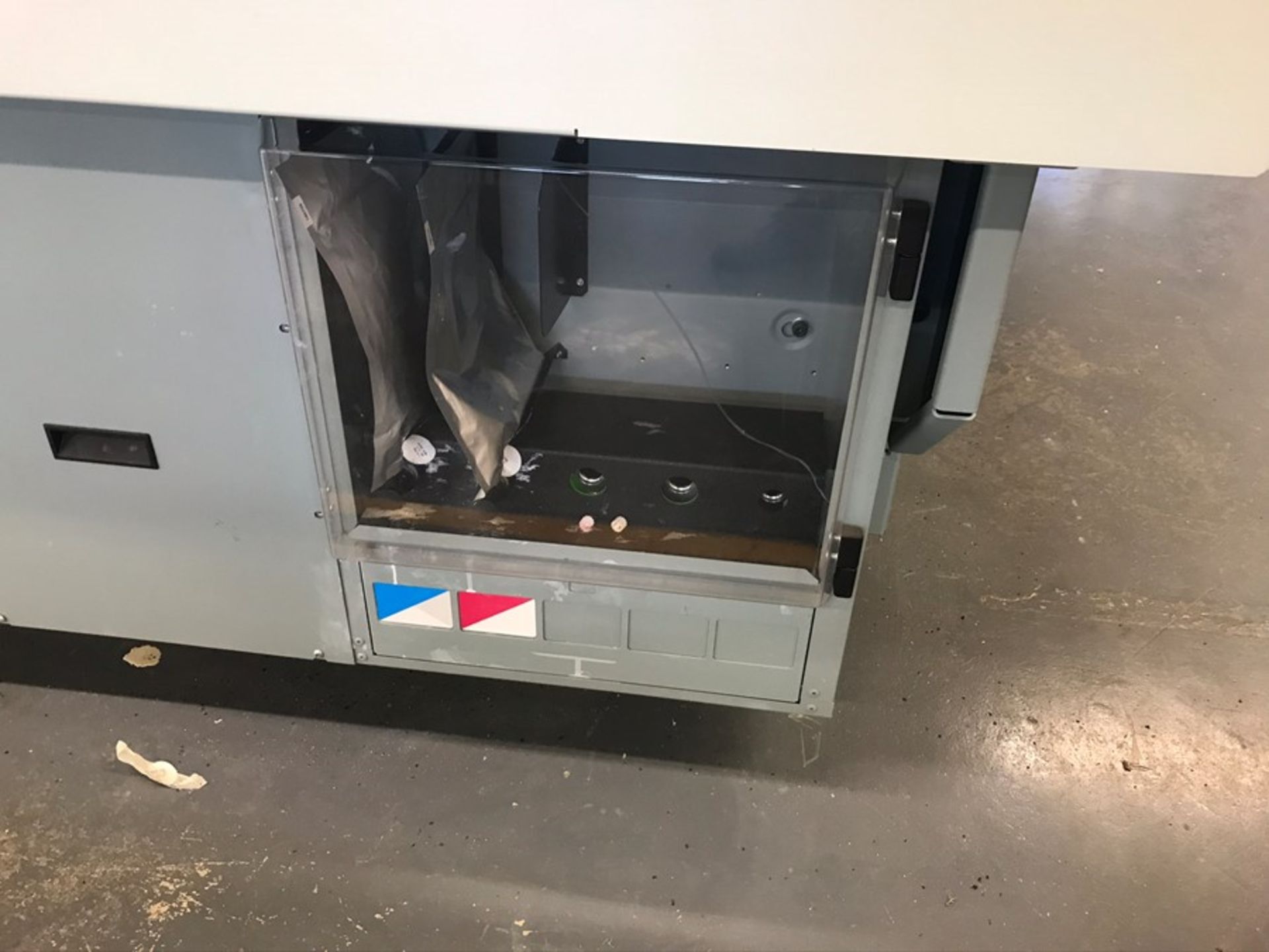 Oce Arizona 660 XT UV flatbed printer (2015) - Image 31 of 40