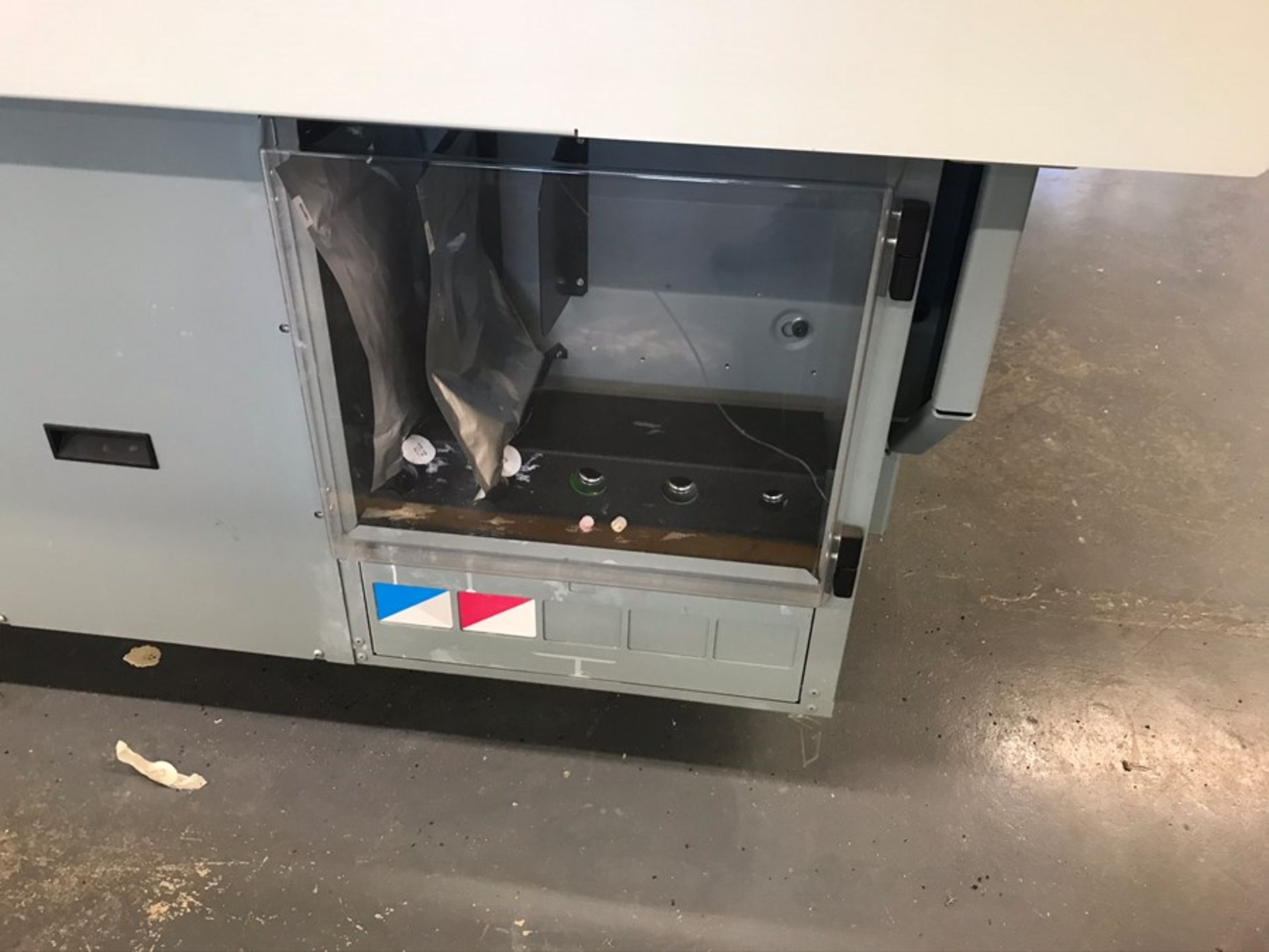Oce Arizona 660 XT UV flatbed printer (2015) - Image 11 of 40