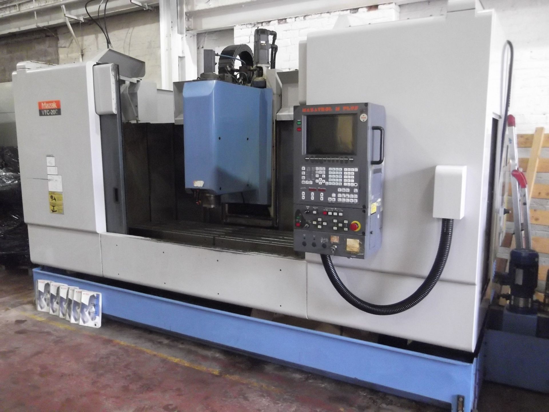 MAZAK VTC 20 C VERTICAL MACHINING CENTRE