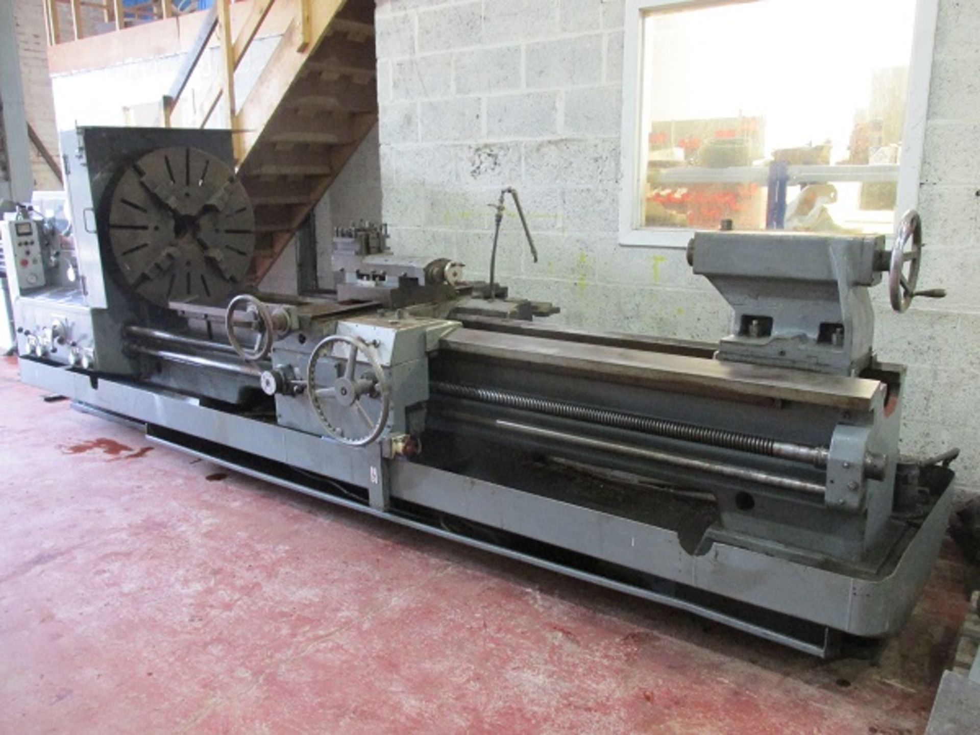 BINNS AND BERRY TB707 DOUBLE GAP BED LATHE