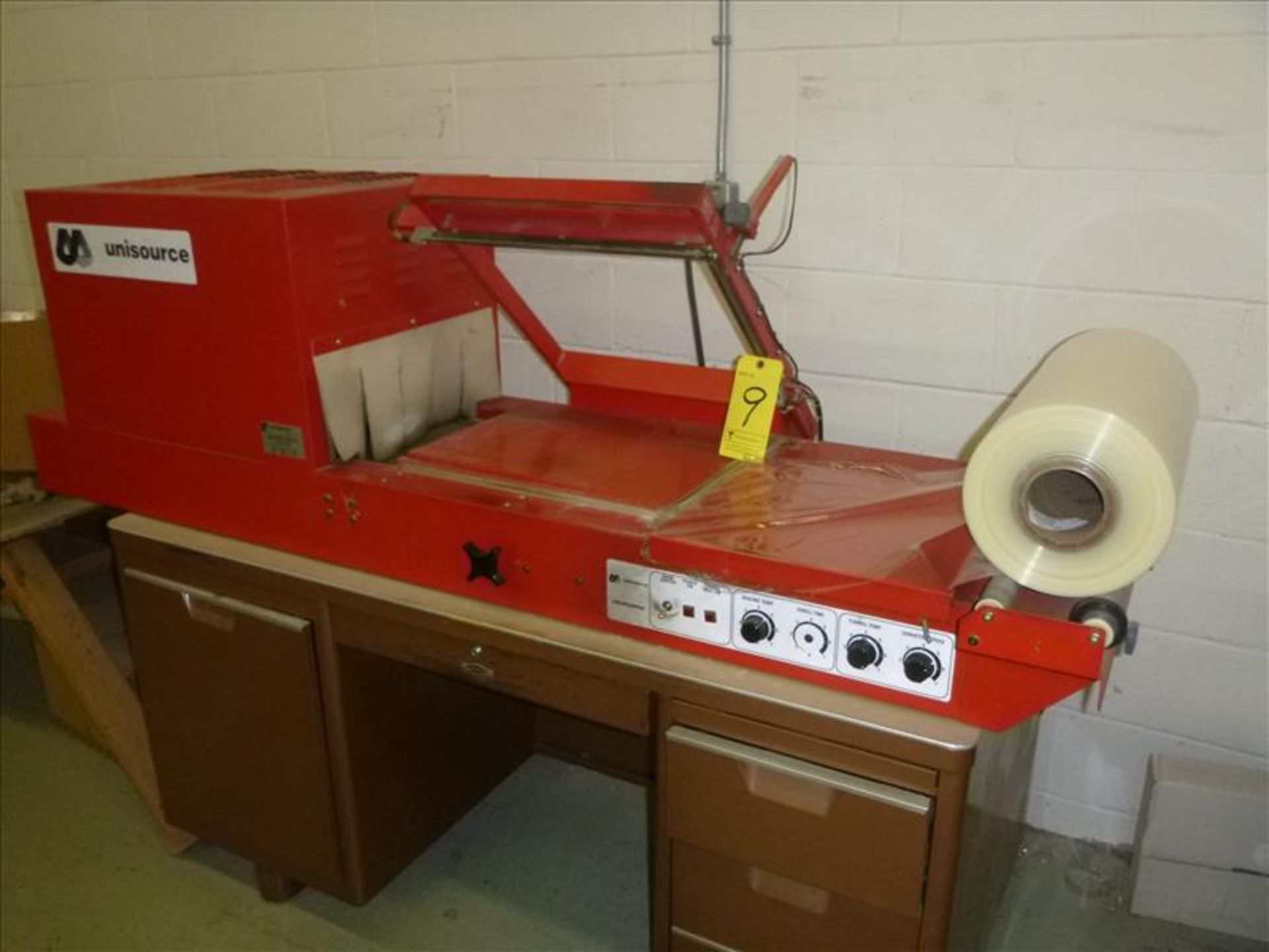 Daymark Model Unisource Uni-Wrapper Sealer/Tunnel S/N: 4960 - Image 2 of 3