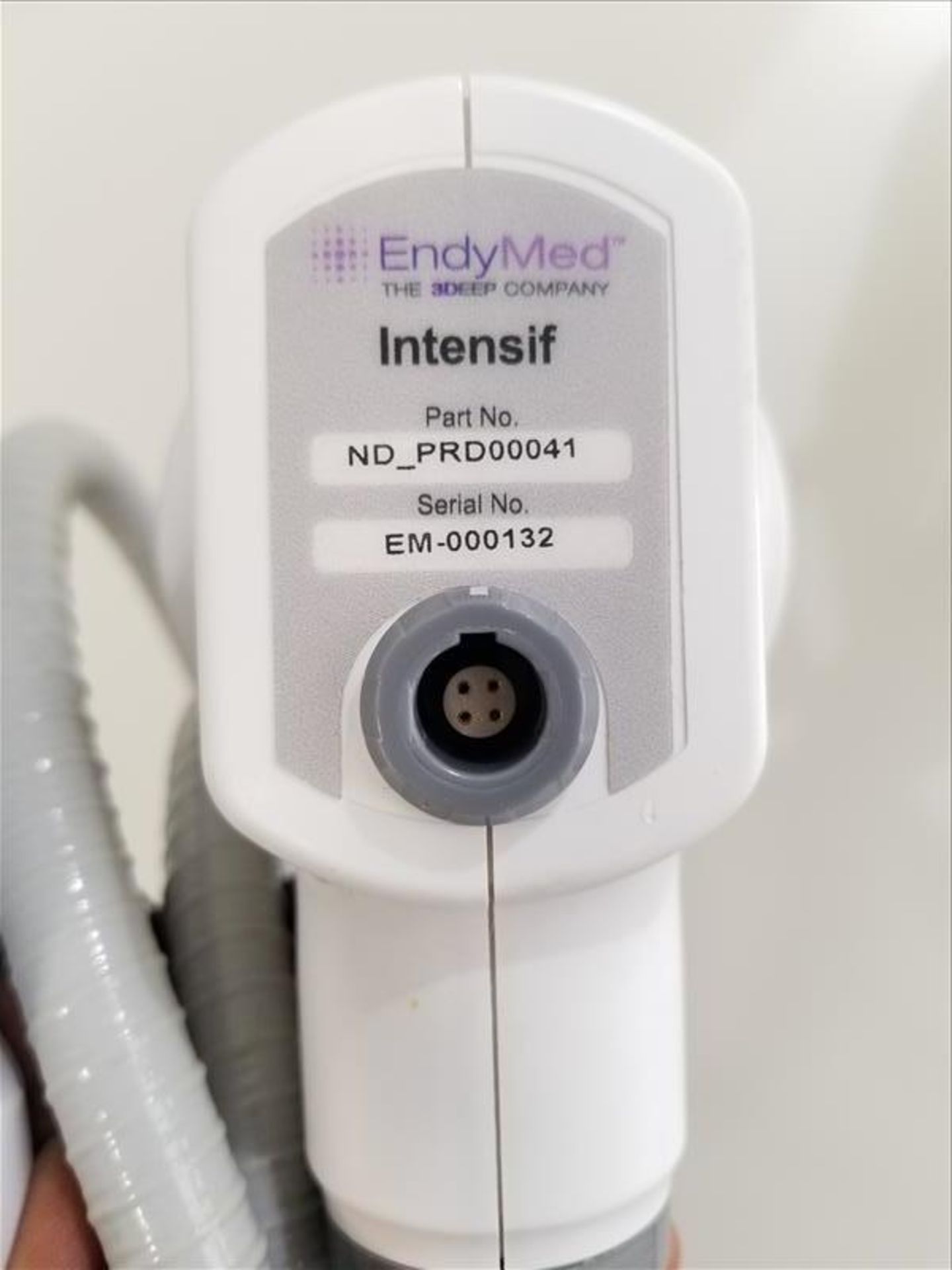 EndyMed Pro Aesthetic Workstation s/n. 2015203376, includes (1) EndyMed Ifine s/n. 105693, (1) - Image 6 of 15