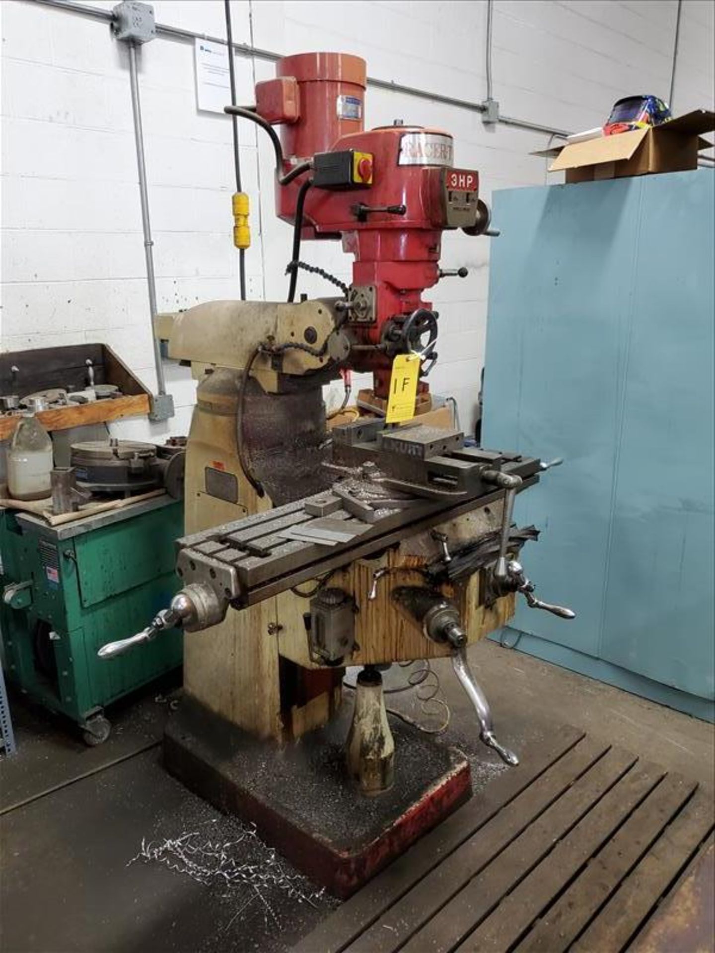 Vertical Milling Machine - Image 4 of 4