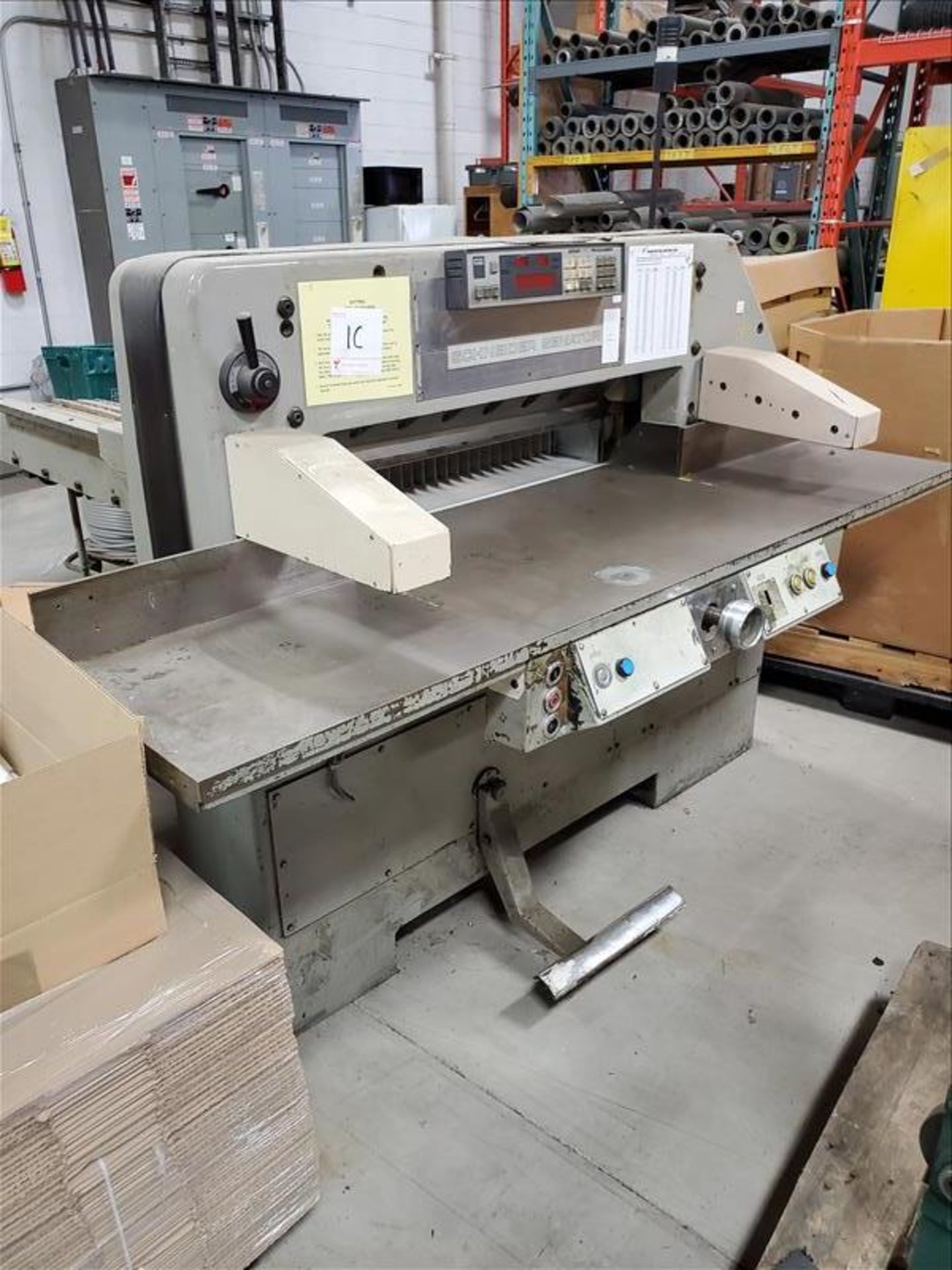 Schneider Senator Guillotine w/Gergek Control