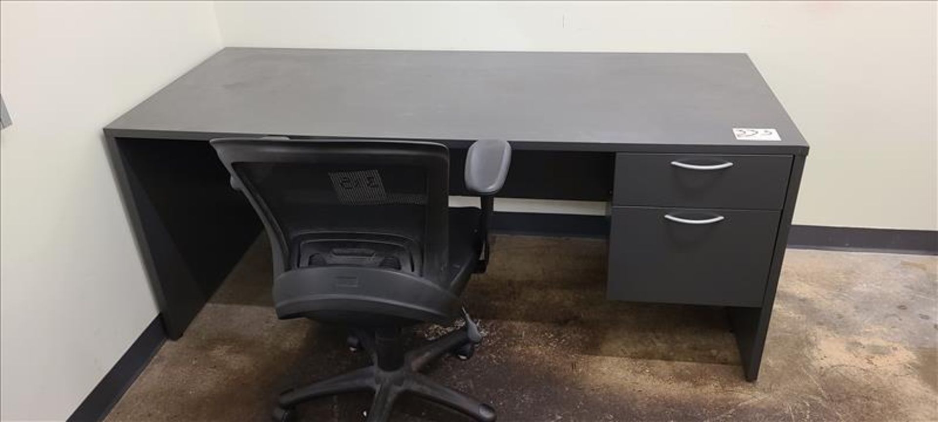 Office Desk w/Chair
