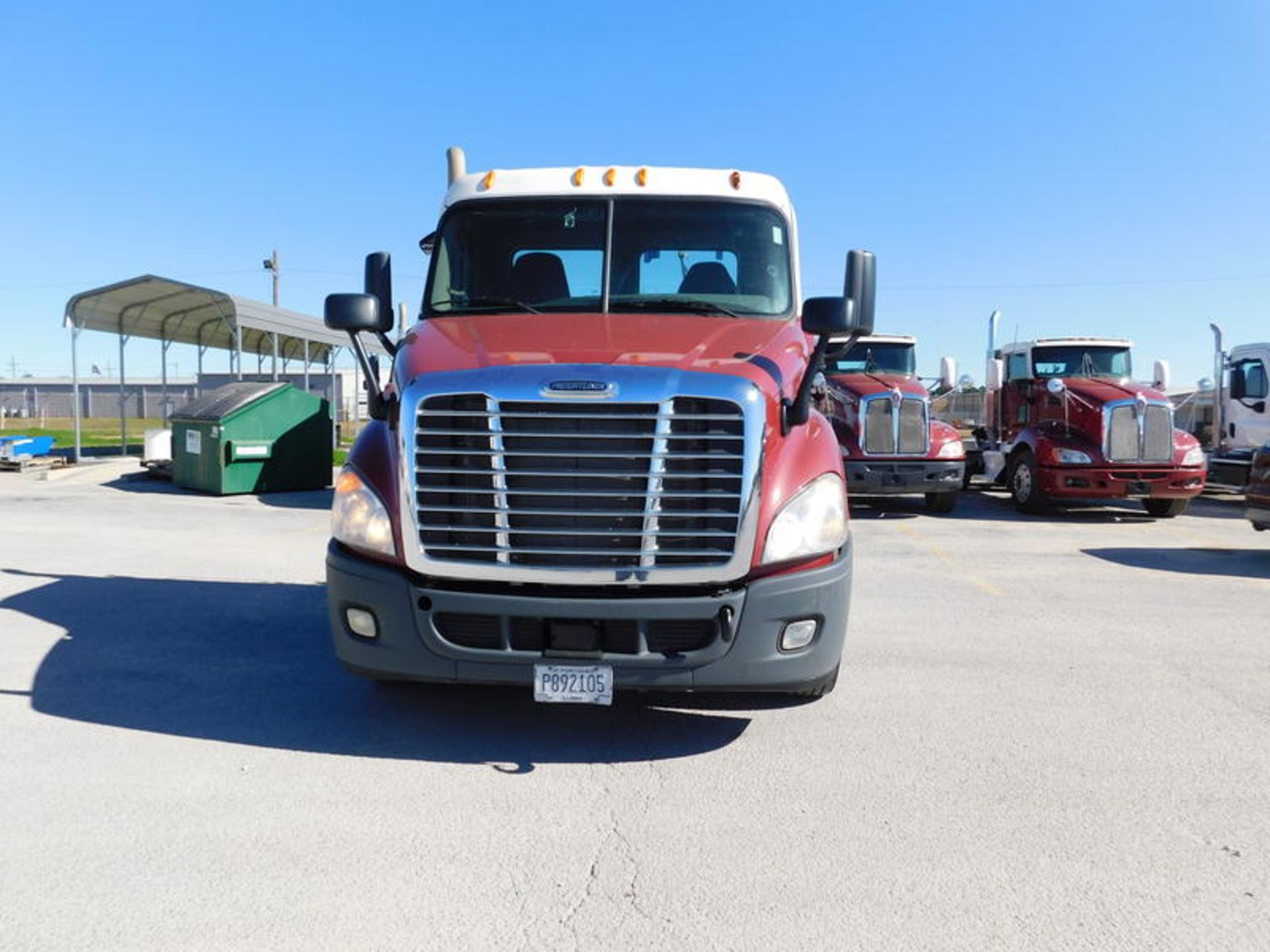 2014 Freightliner CA113DC - Image 10 of 37