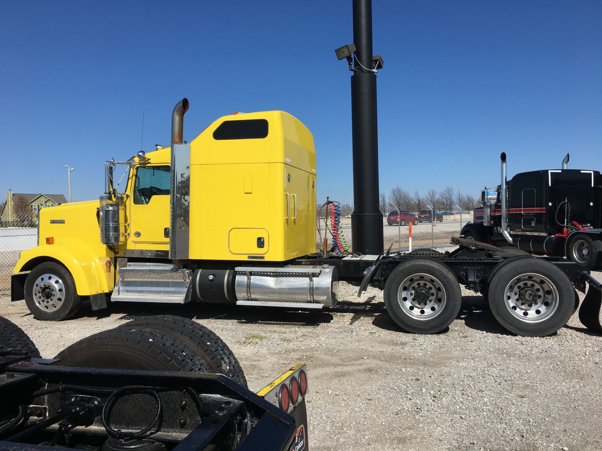 2014 Kenworth W900 Sleeper - Image 14 of 104