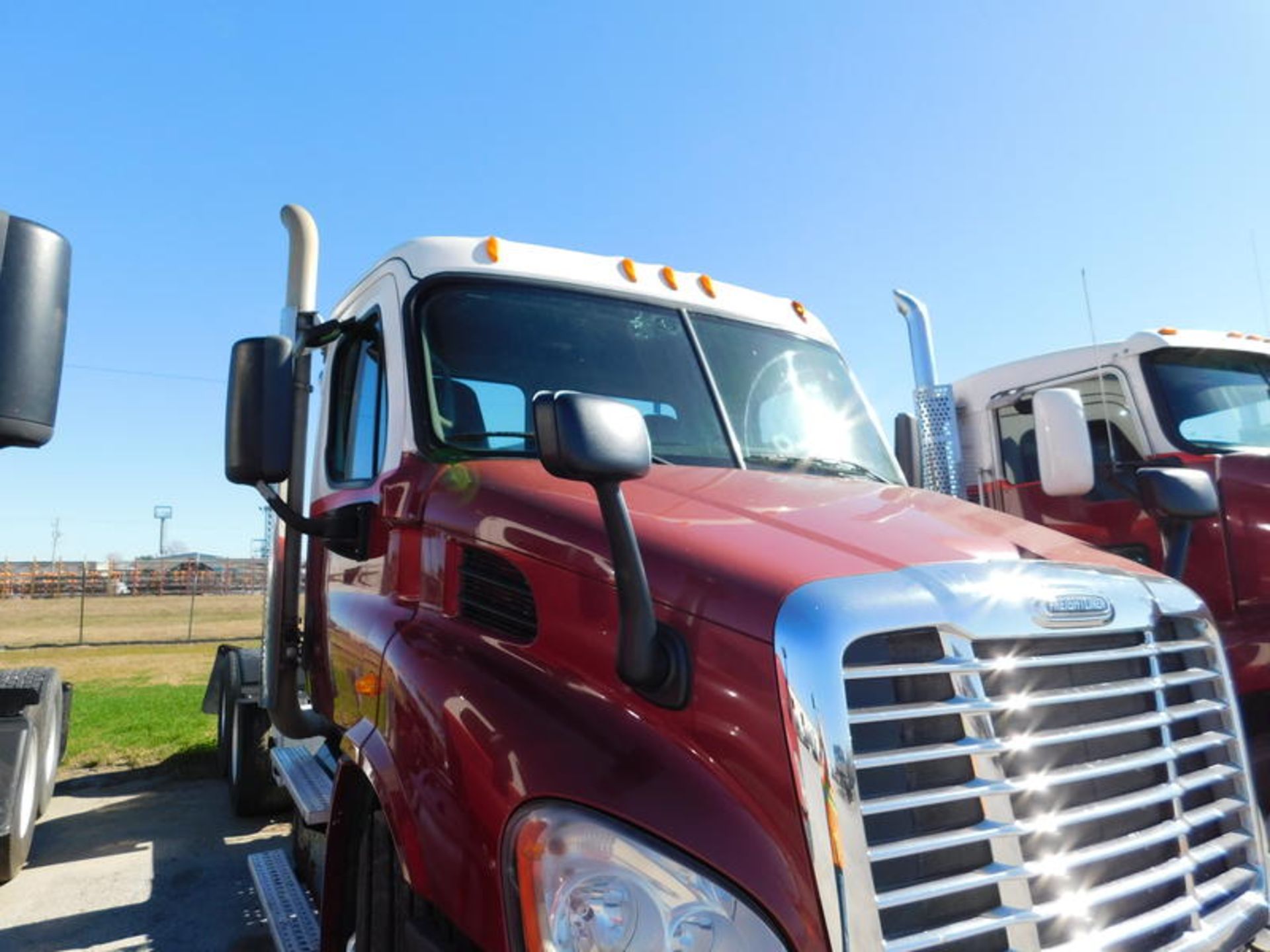 2014 Freightliner CA113DC - Image 2 of 37