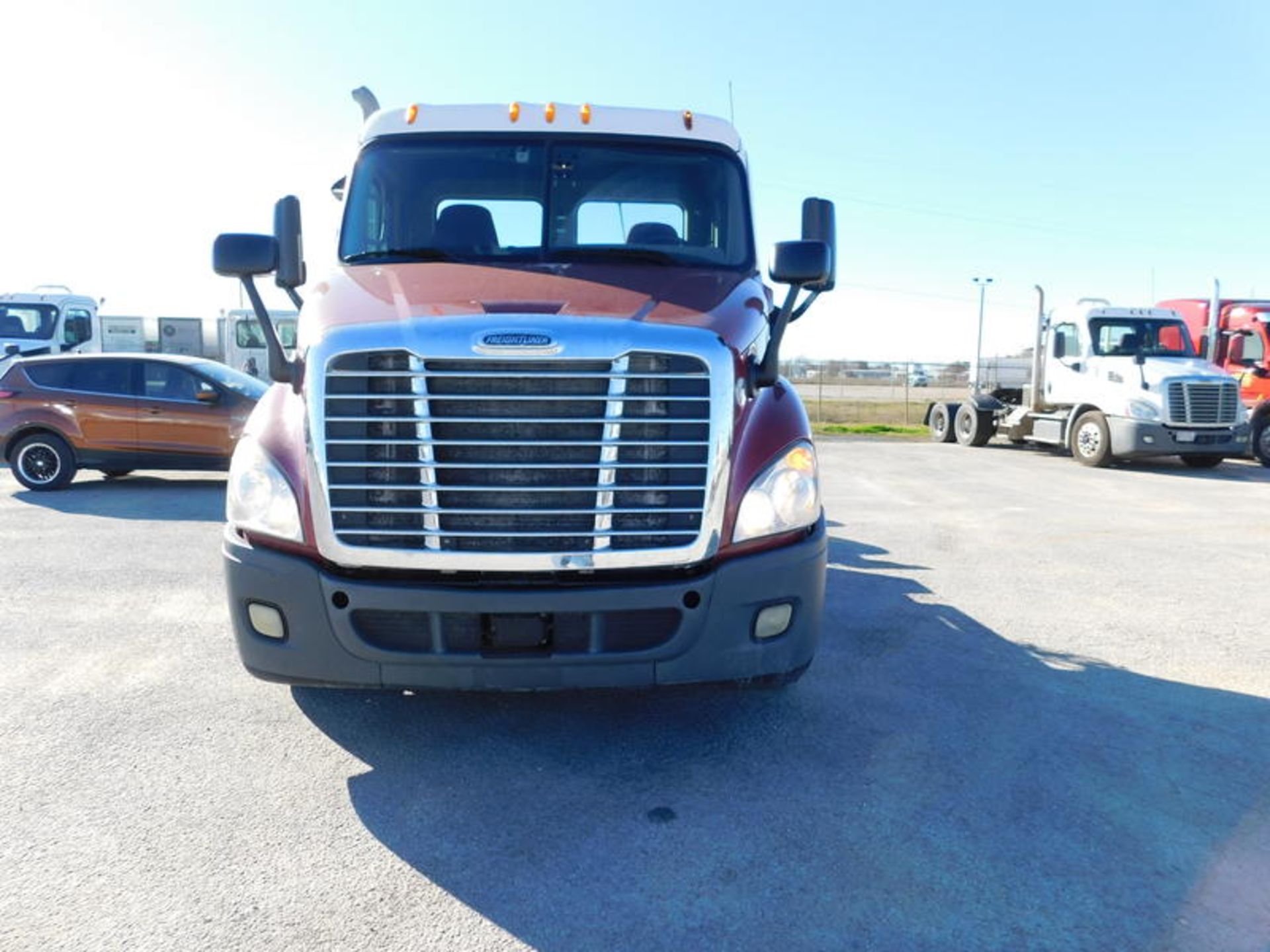 2014 Freightliner CA113DC - Image 10 of 38