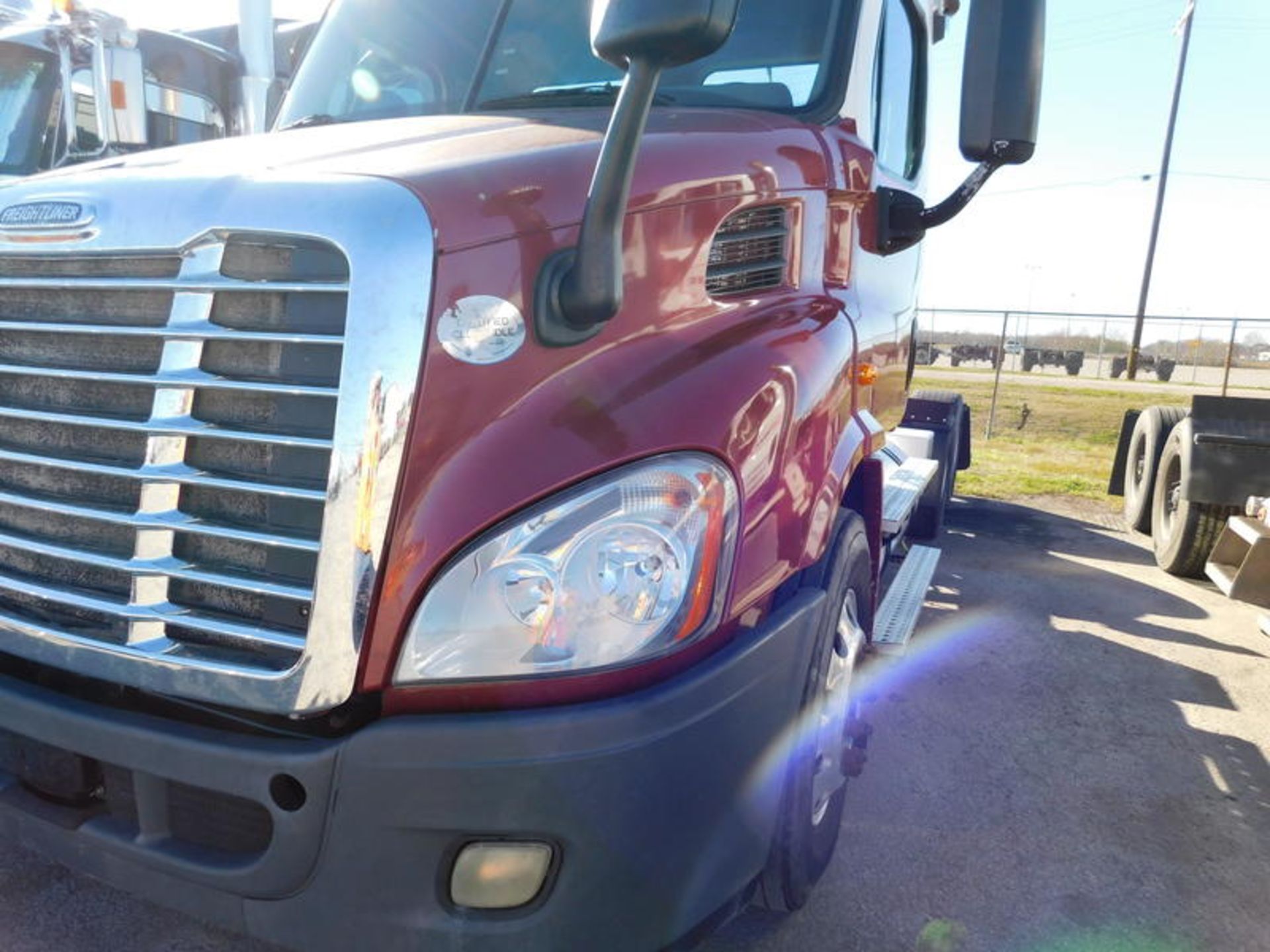 2014 Freightliner CA113DC - Image 26 of 38