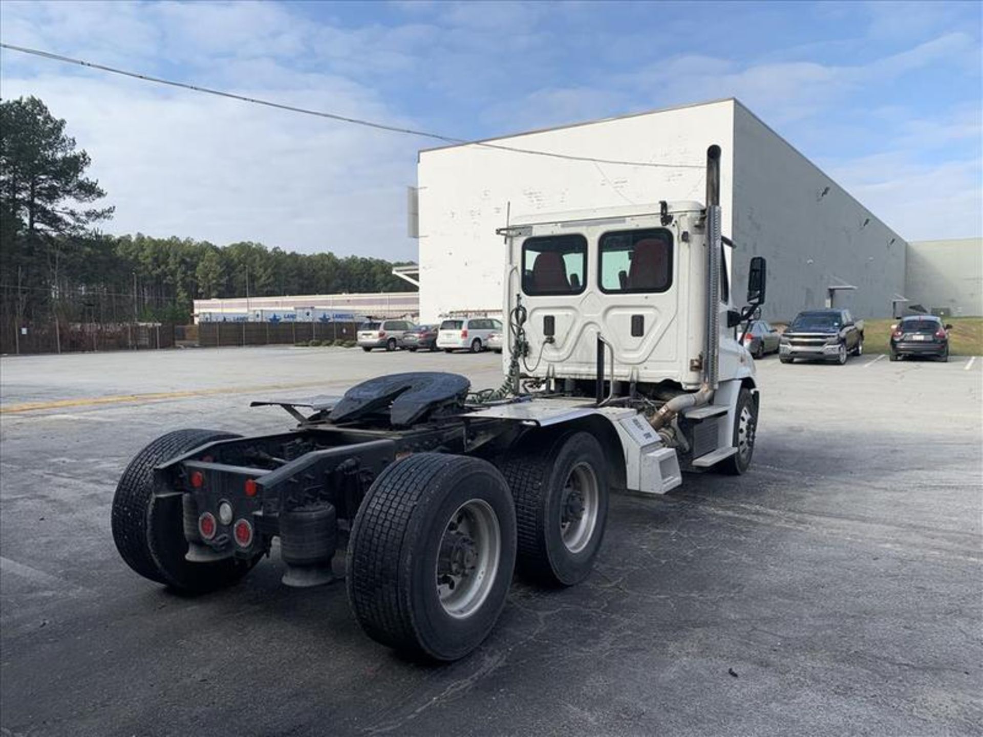 2015 Freightliner CA113DC - Image 32 of 33