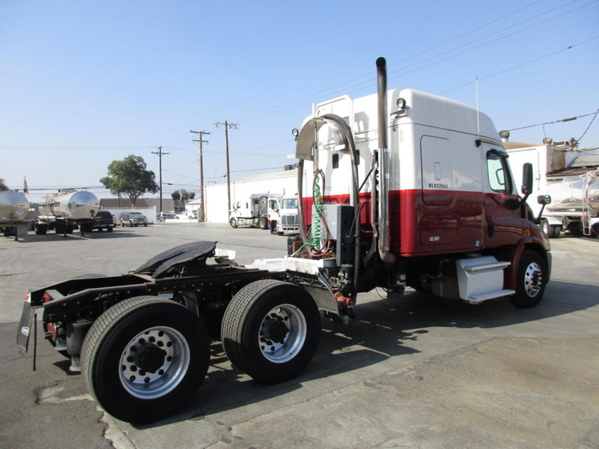 2013 Freightliner CA113SLP - Image 10 of 26