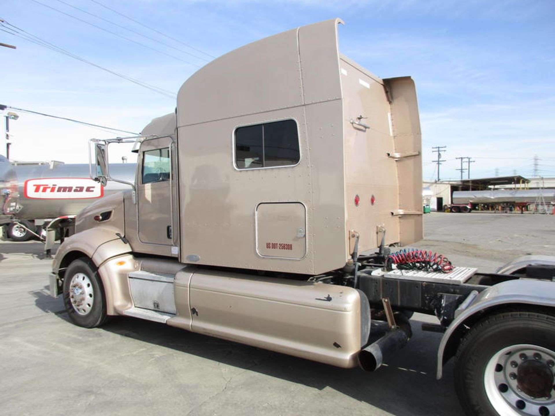 2008 Peterbilt 386 - Image 4 of 31