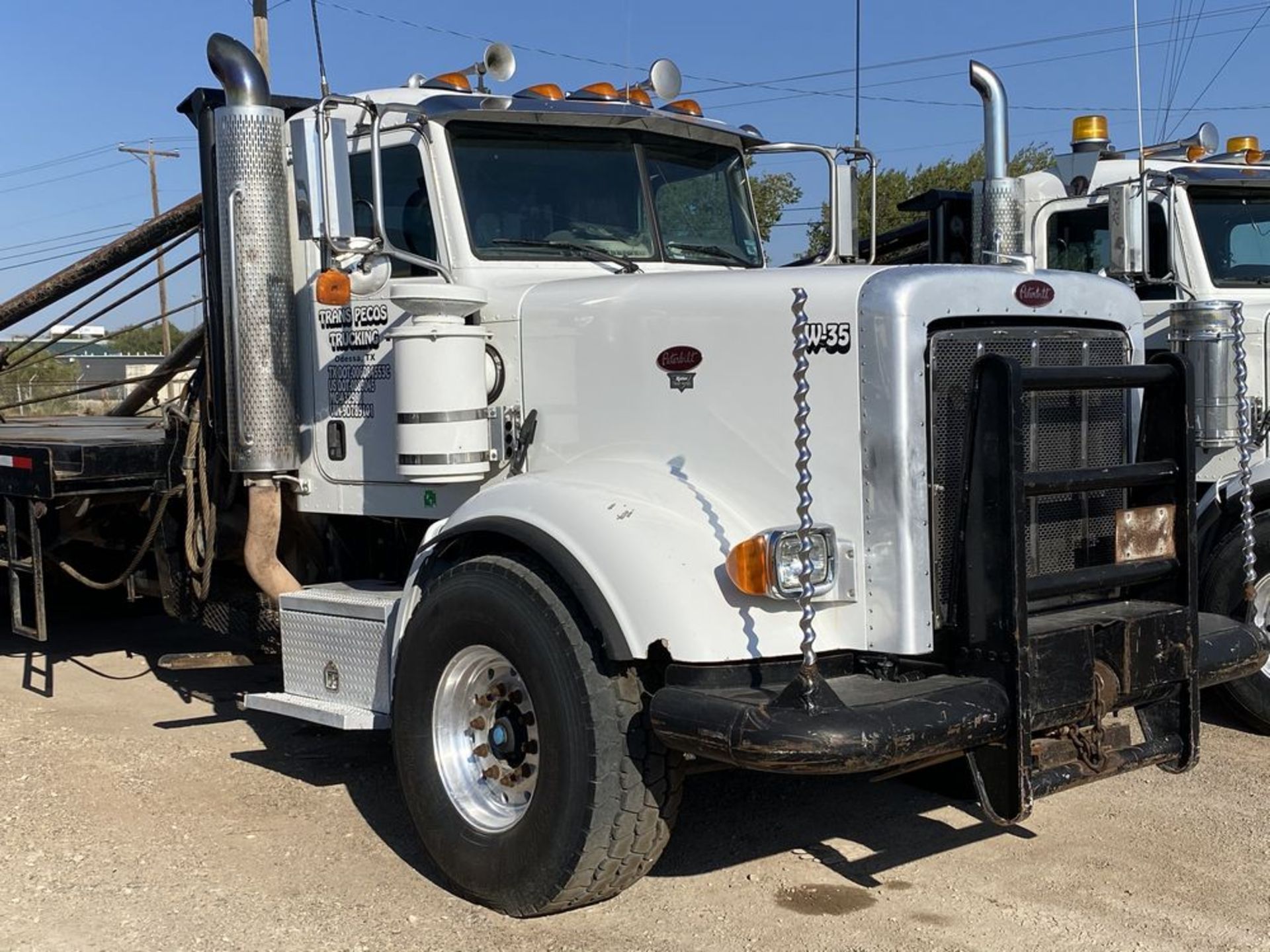 2009 Peterbilt 367 - Image 9 of 31