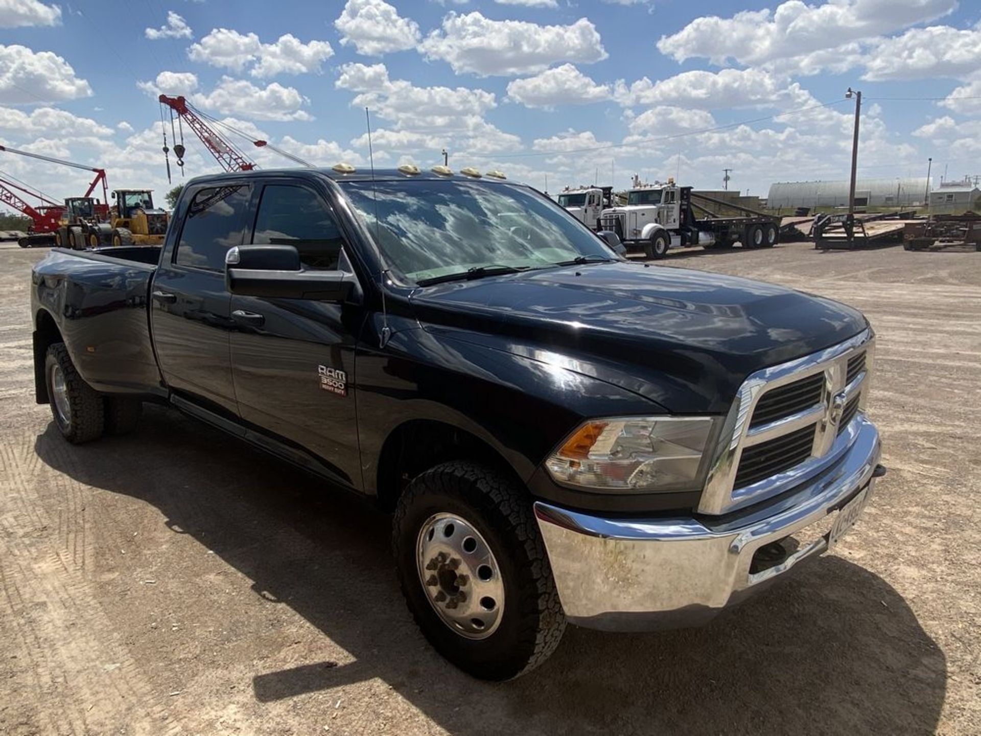 2012 Dodge Ram 3500 Heavy Duty - Image 4 of 9