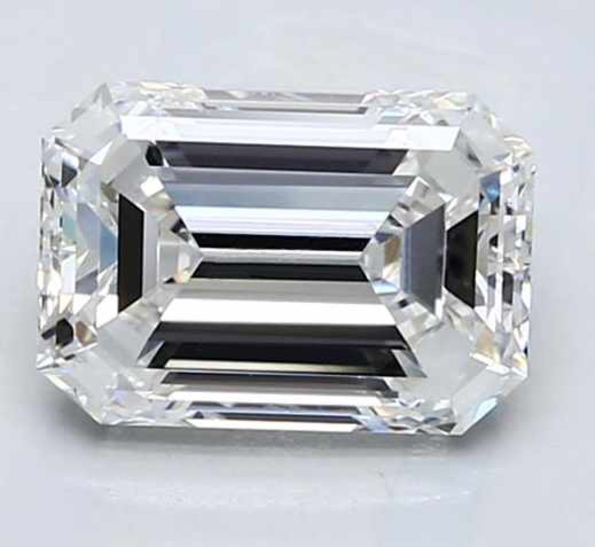 Diamond - 4.01ct - E SI2 - HRD