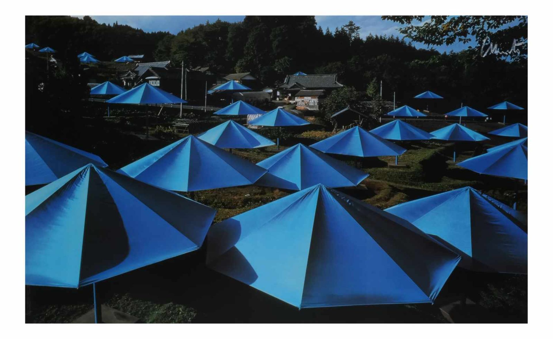 Christo & Jeanne-Claude - The Umbrellas, Ibaraki, Japan