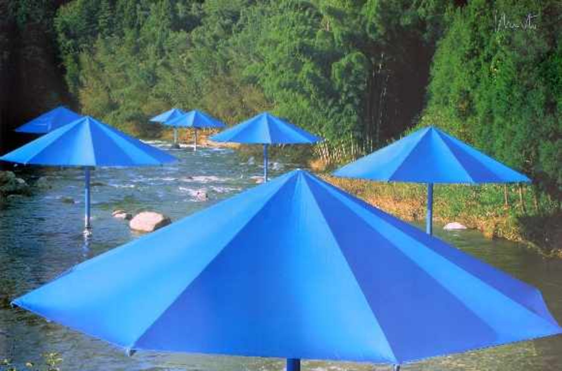 Christo & Jeanne-Claude - The Umbrellas, Ibaraki, Japan, 1991