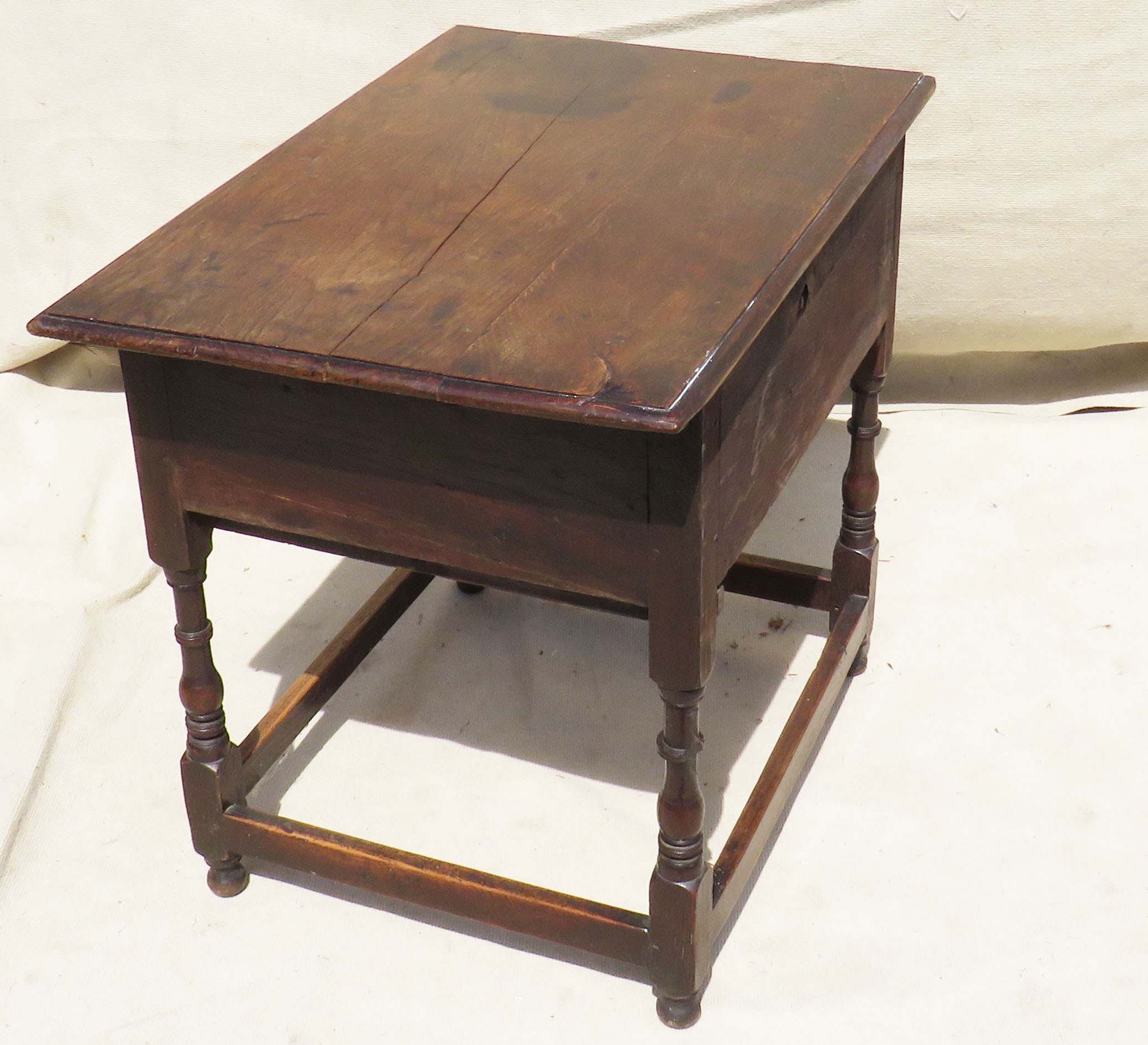 Late 17th Century oak side table - Image 6 of 6