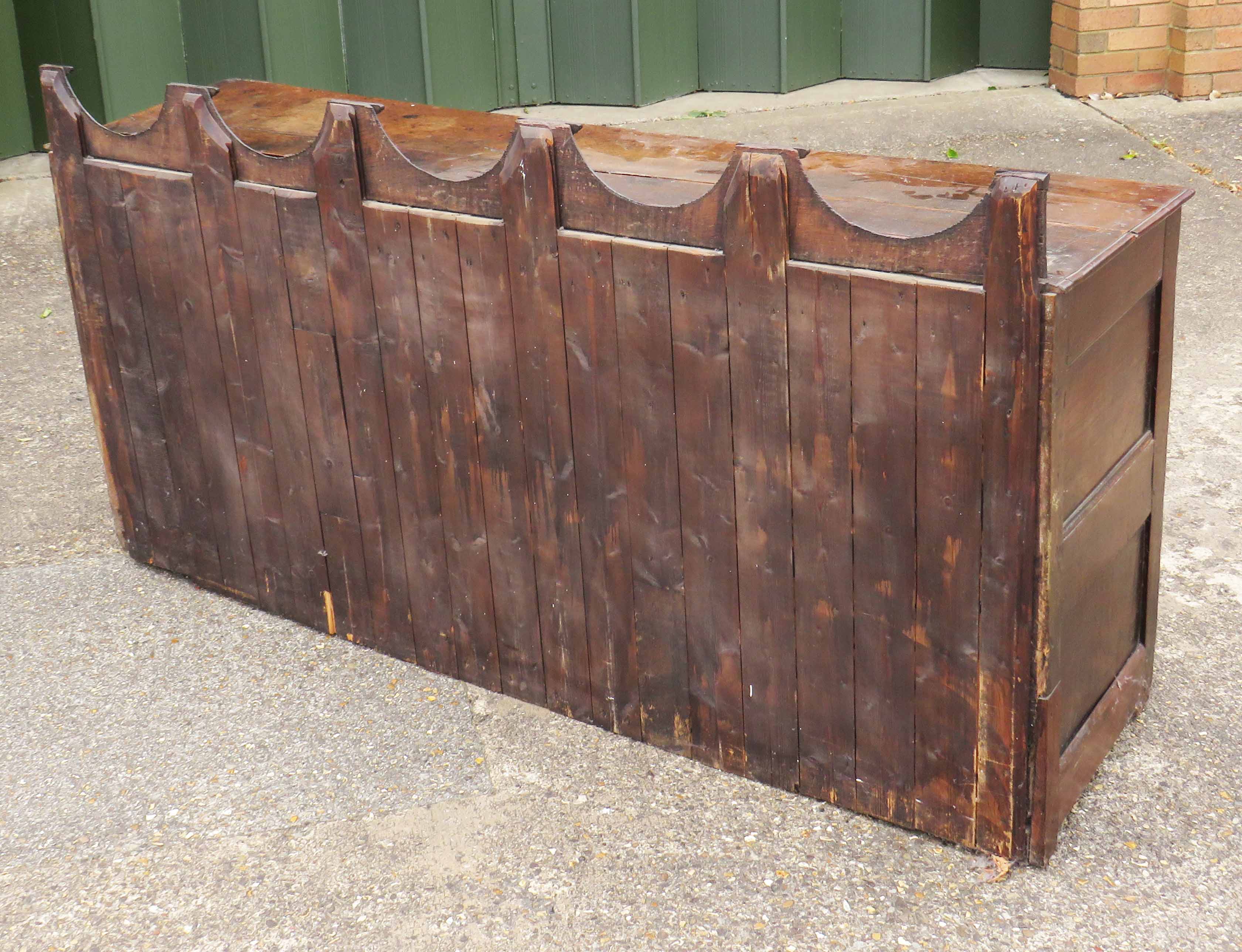 Early 18th Century Queen Anne Period Oak Dresser Base having shaped upstand to top over three frieze - Image 10 of 12