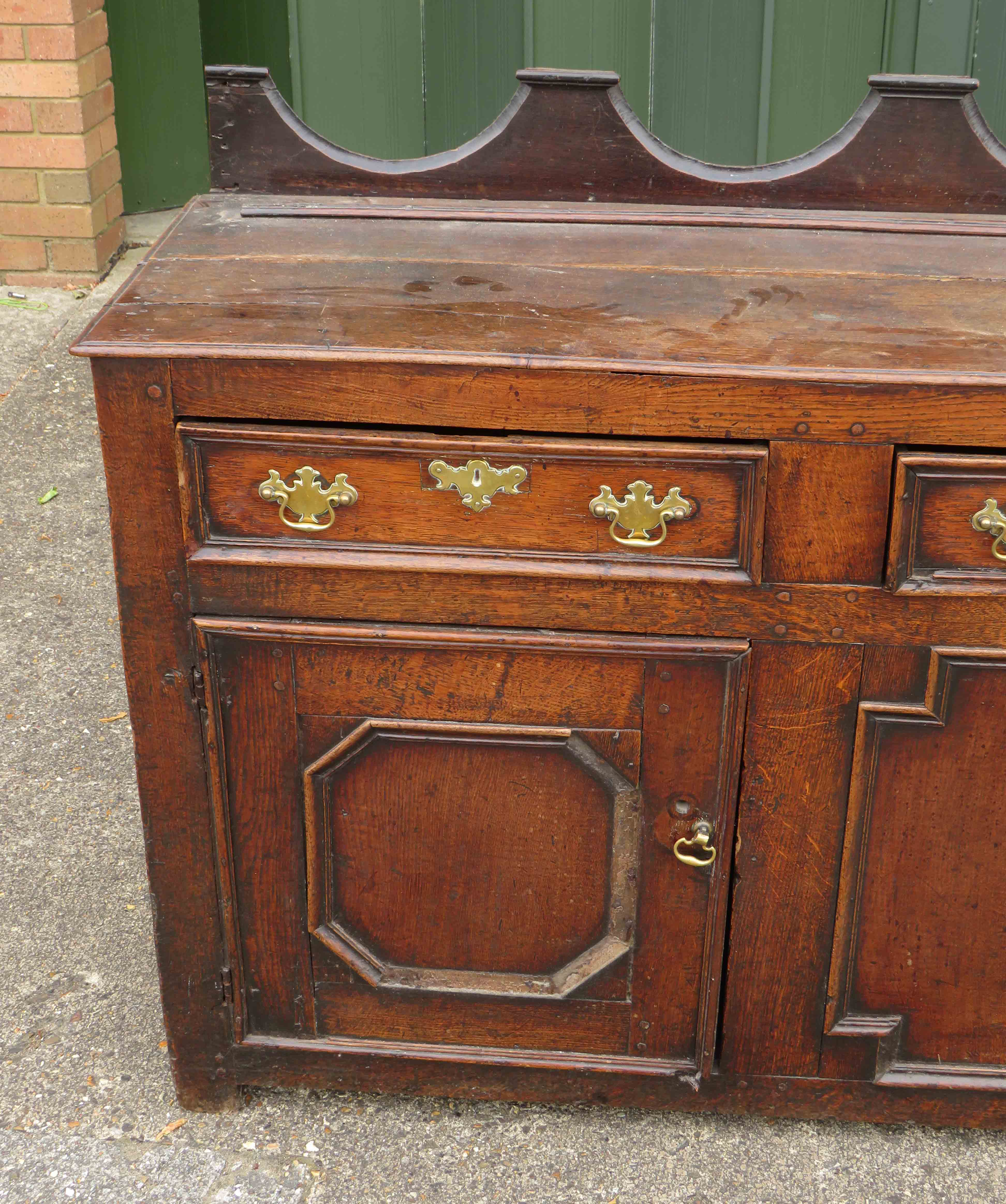 Early 18th Century Queen Anne Period Oak Dresser Base having shaped upstand to top over three frieze - Image 2 of 12