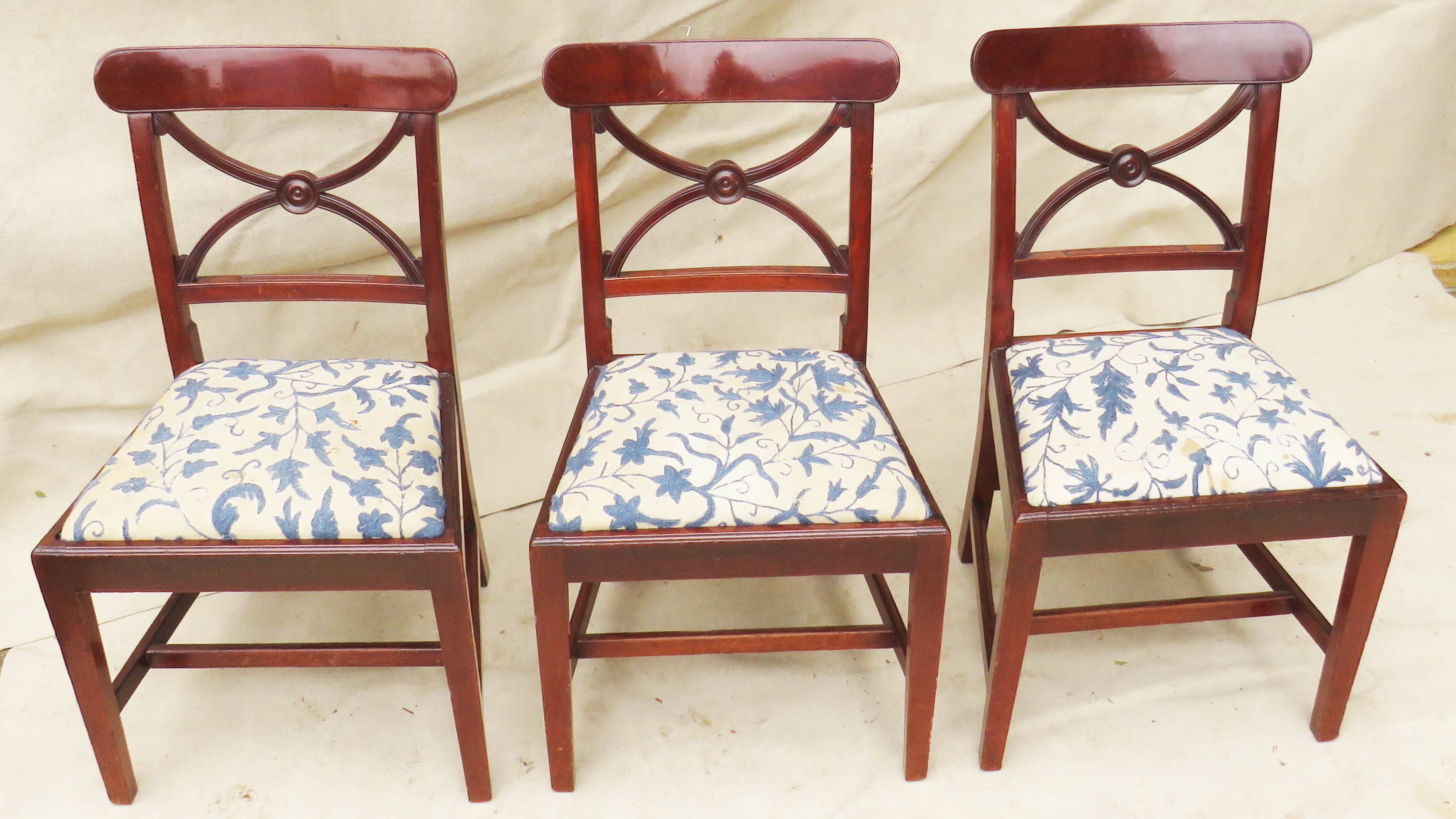 Regency Period Set Of Eight 19th Century Mahogany Dining Chairs, consisting 2 carver armchairs and 6 - Image 4 of 10