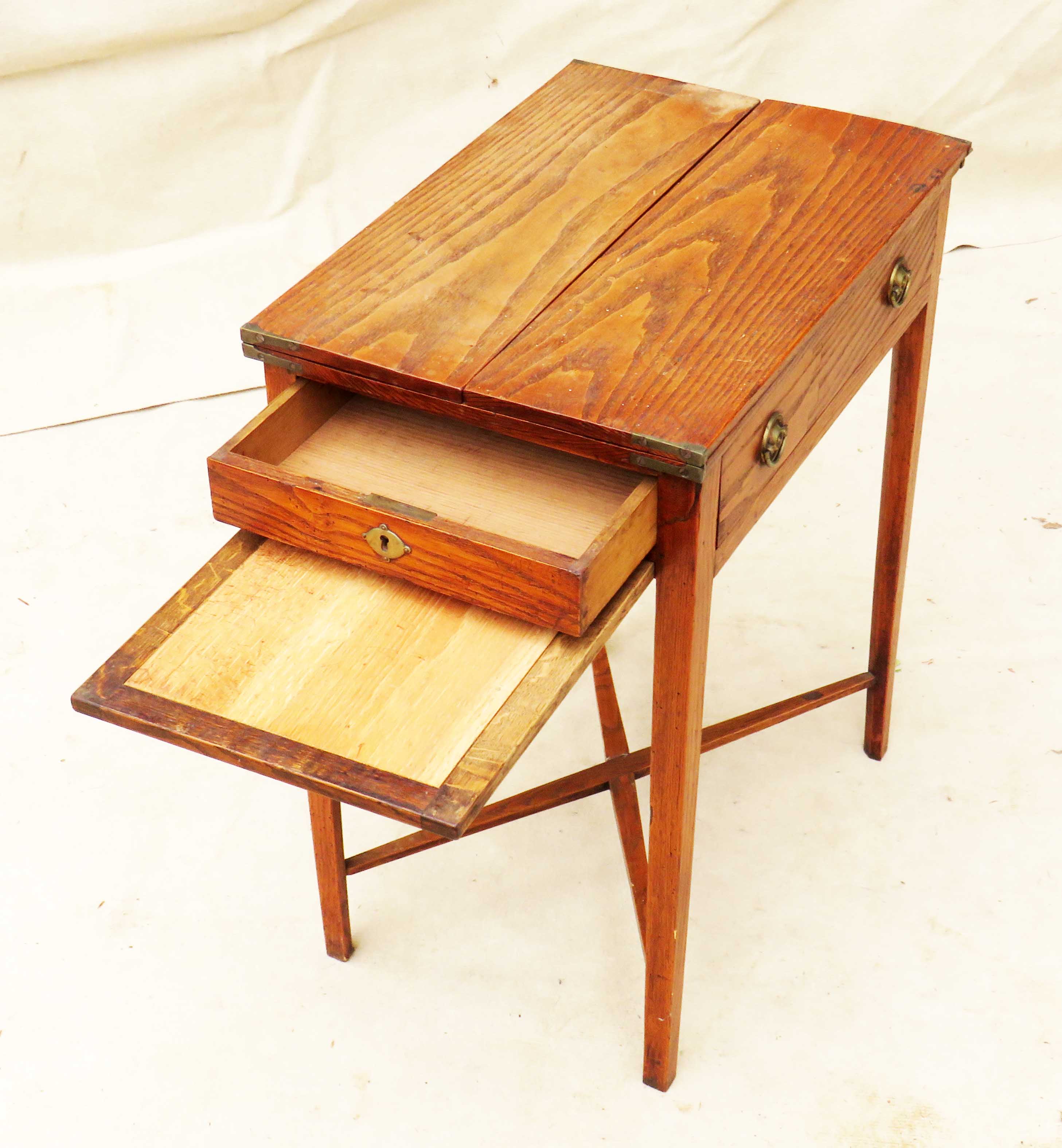 Late 18th Century Georgian Patience Gaming Table of diminutive proportion having well figured fold - Image 4 of 8