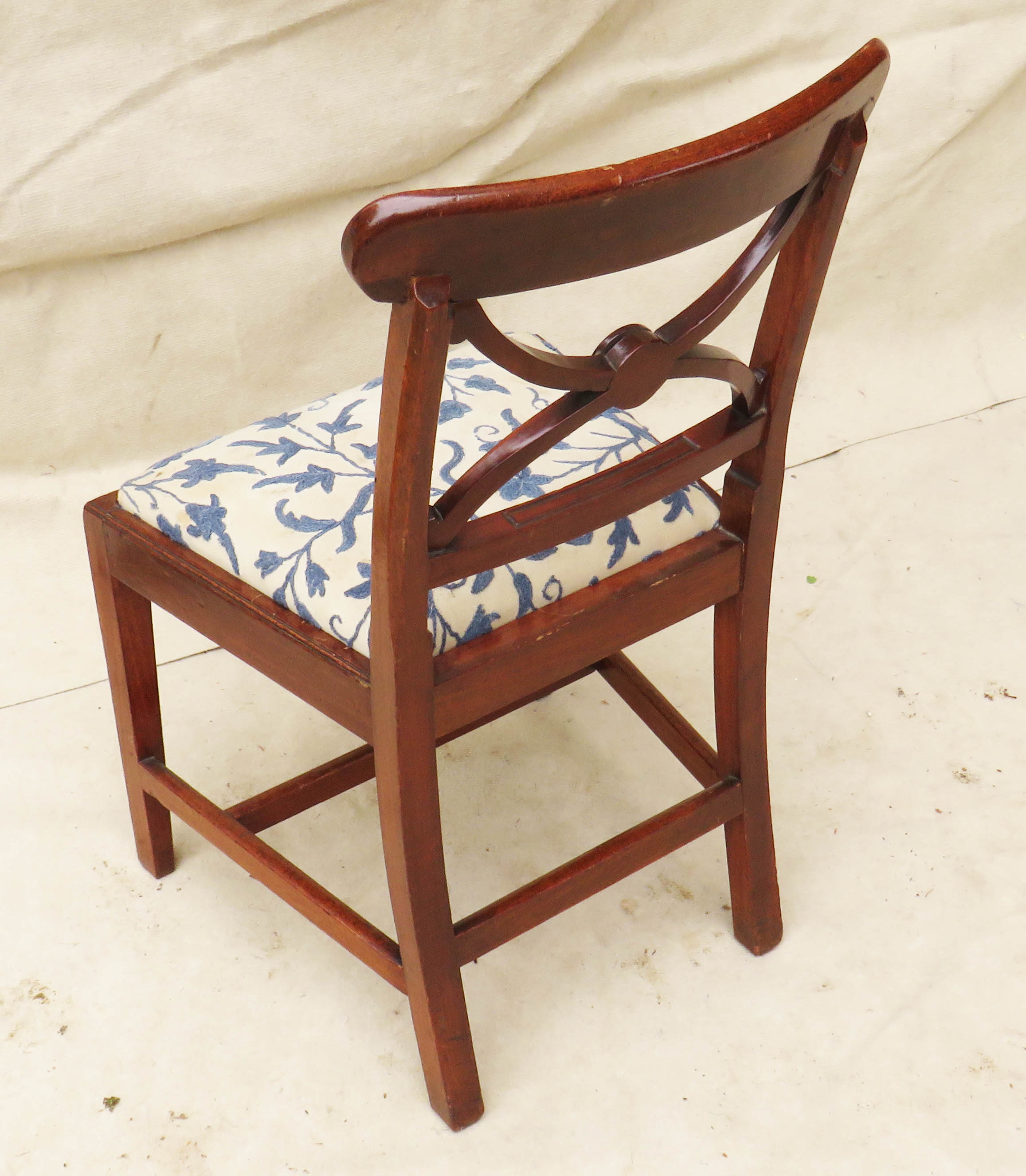 Regency Period Set Of Eight 19th Century Mahogany Dining Chairs, consisting 2 carver armchairs and 6 - Image 6 of 10