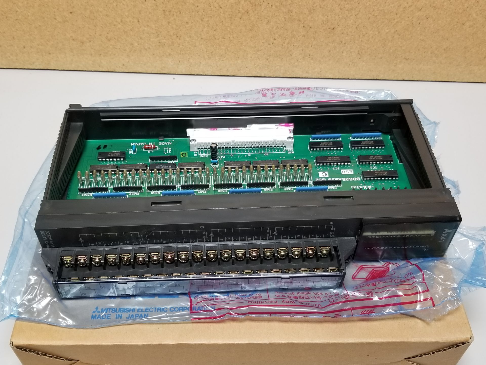 UNUSED MITSUBISHI MELSEC AX41 PLC MODULE - Image 2 of 3